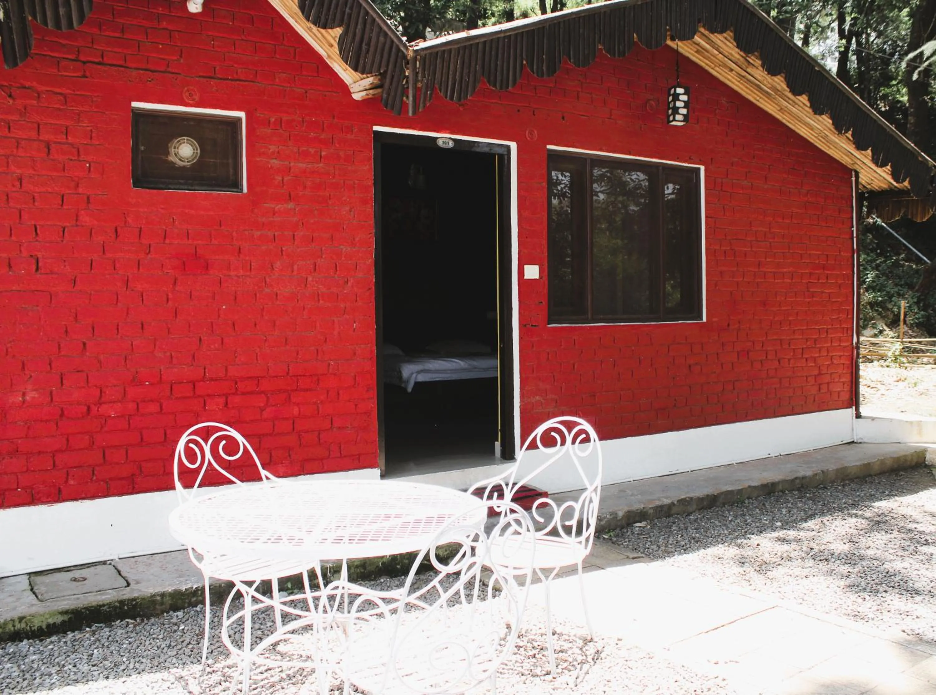 Property building in Windsor Cottages