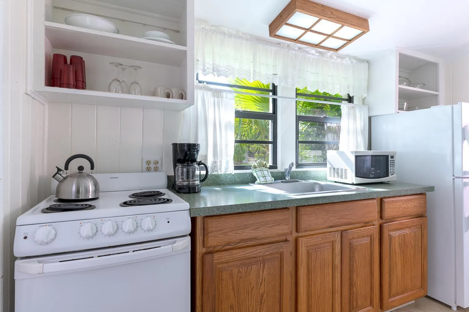 Kitchen or kitchenette in Rock Reef Resort