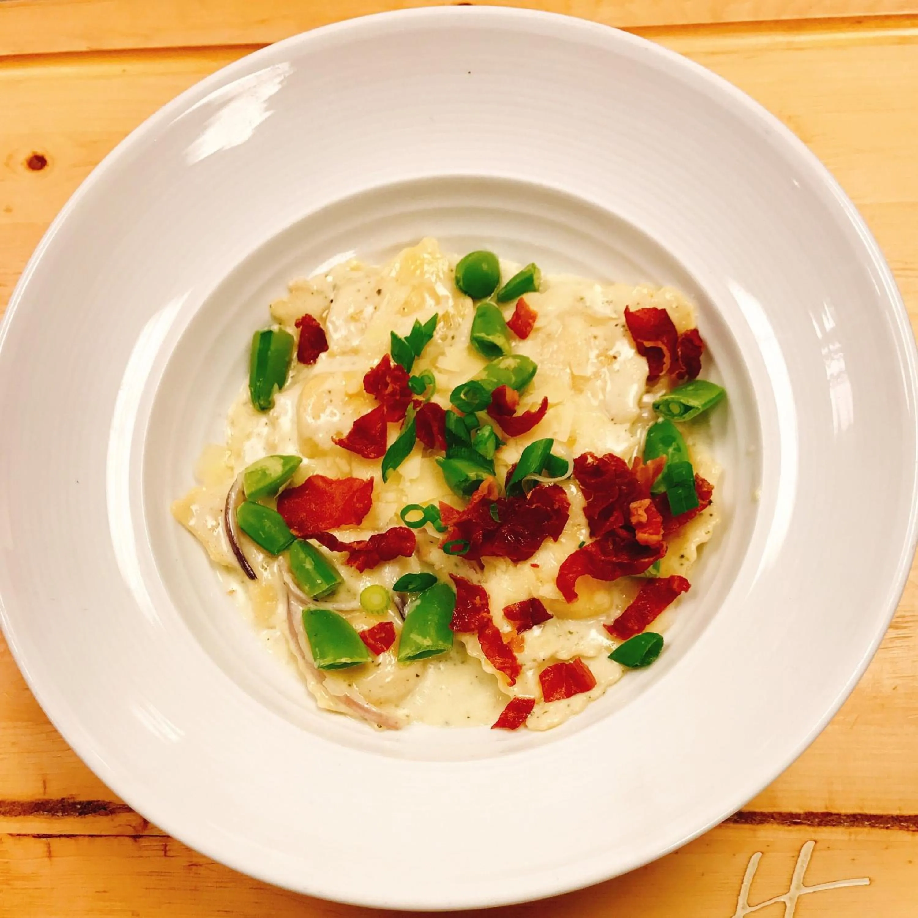 Restaurant/places to eat in Holiday Inn Saskatoon Downtown by IHG