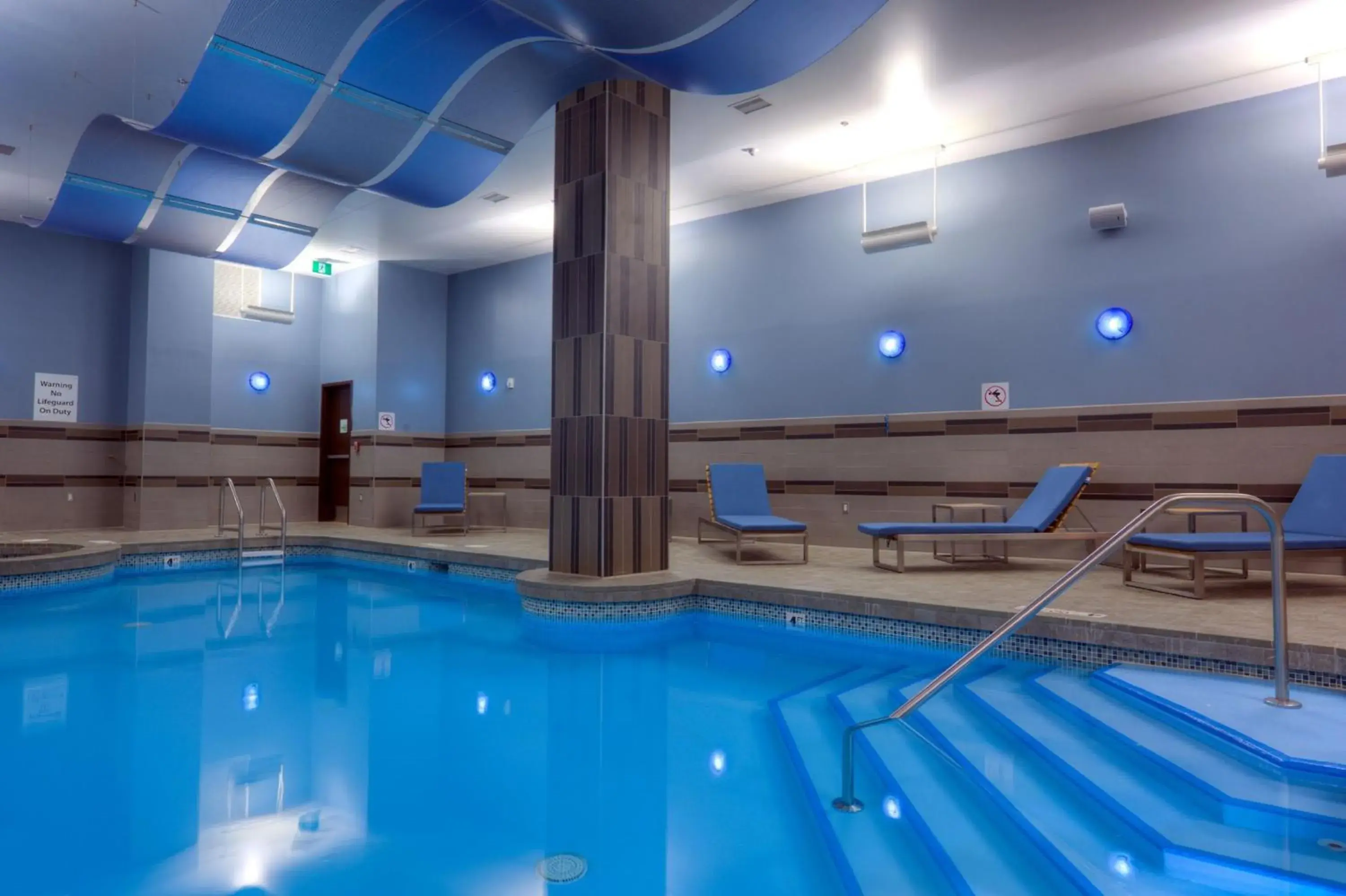 Swimming pool in Holiday Inn Saskatoon Downtown by IHG Swimming pool in Holiday Inn Saskatoon Downtown by IHG