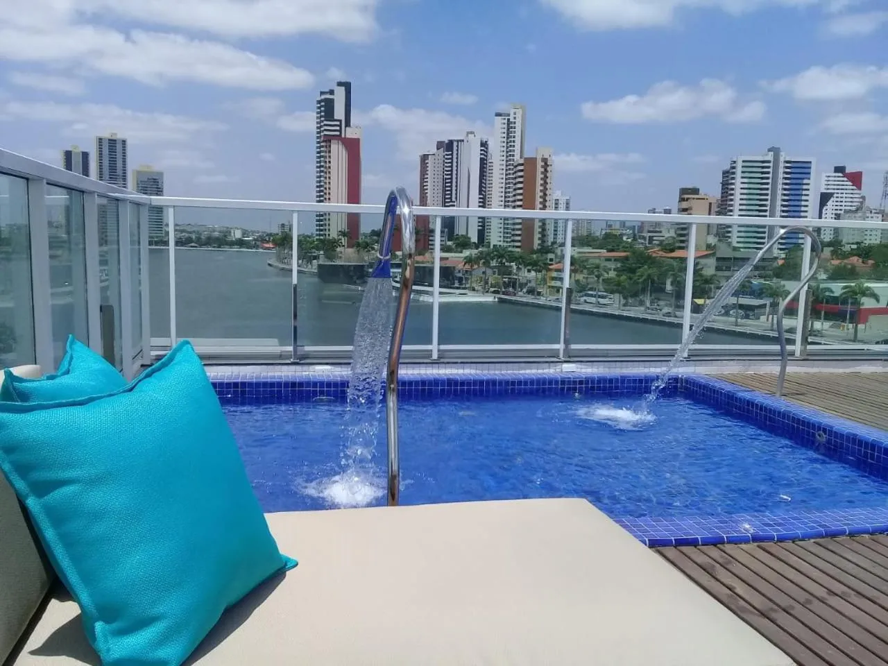 Pool view in Hotel Village Confort Campina Grande