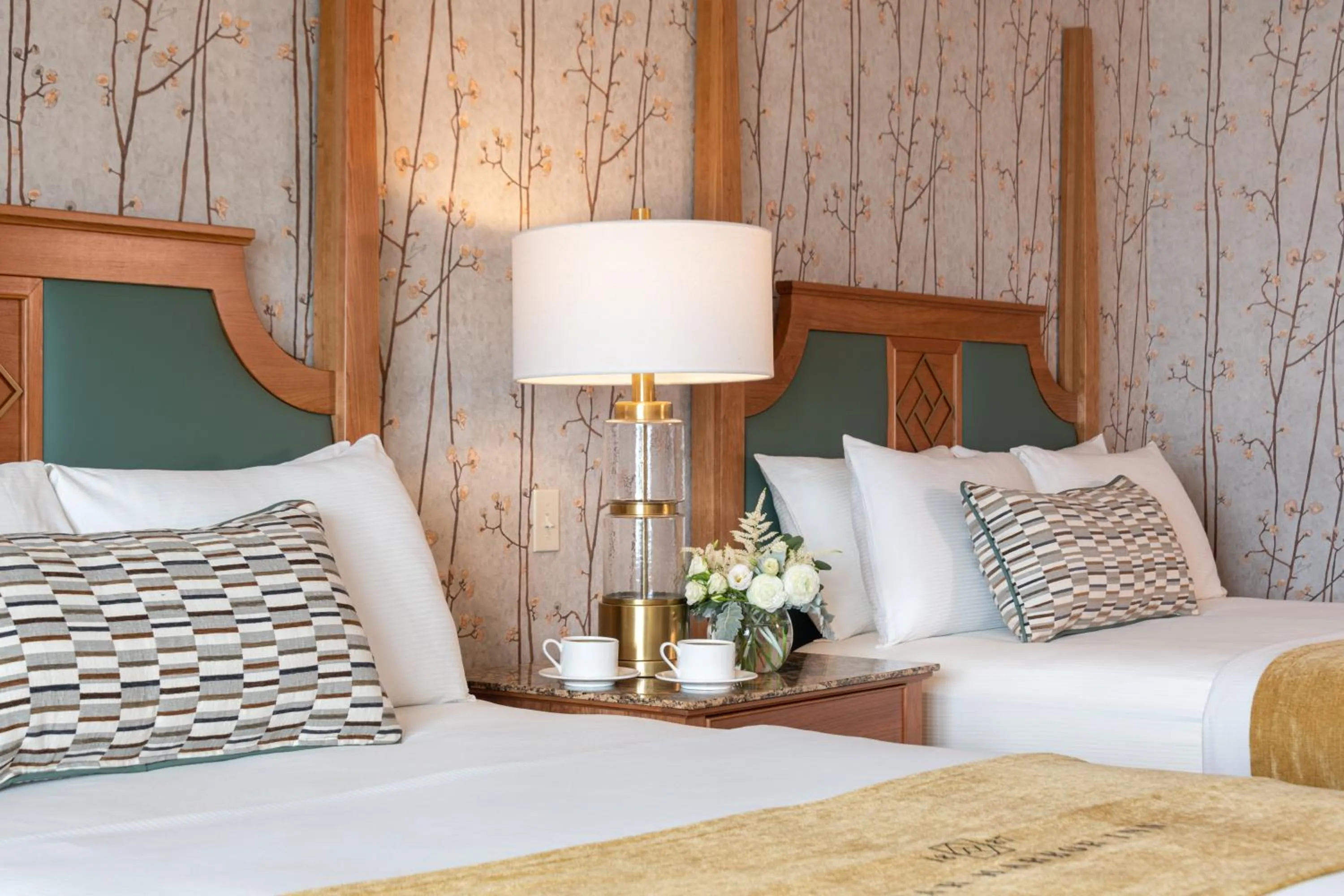 Bed in Bar Harbor Inn and Spa