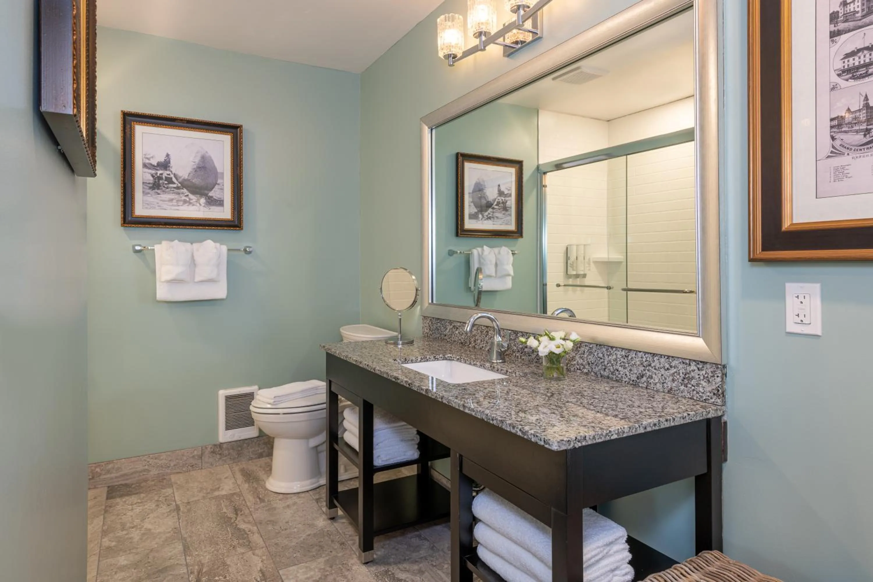 Bathroom in Bar Harbor Inn and Spa