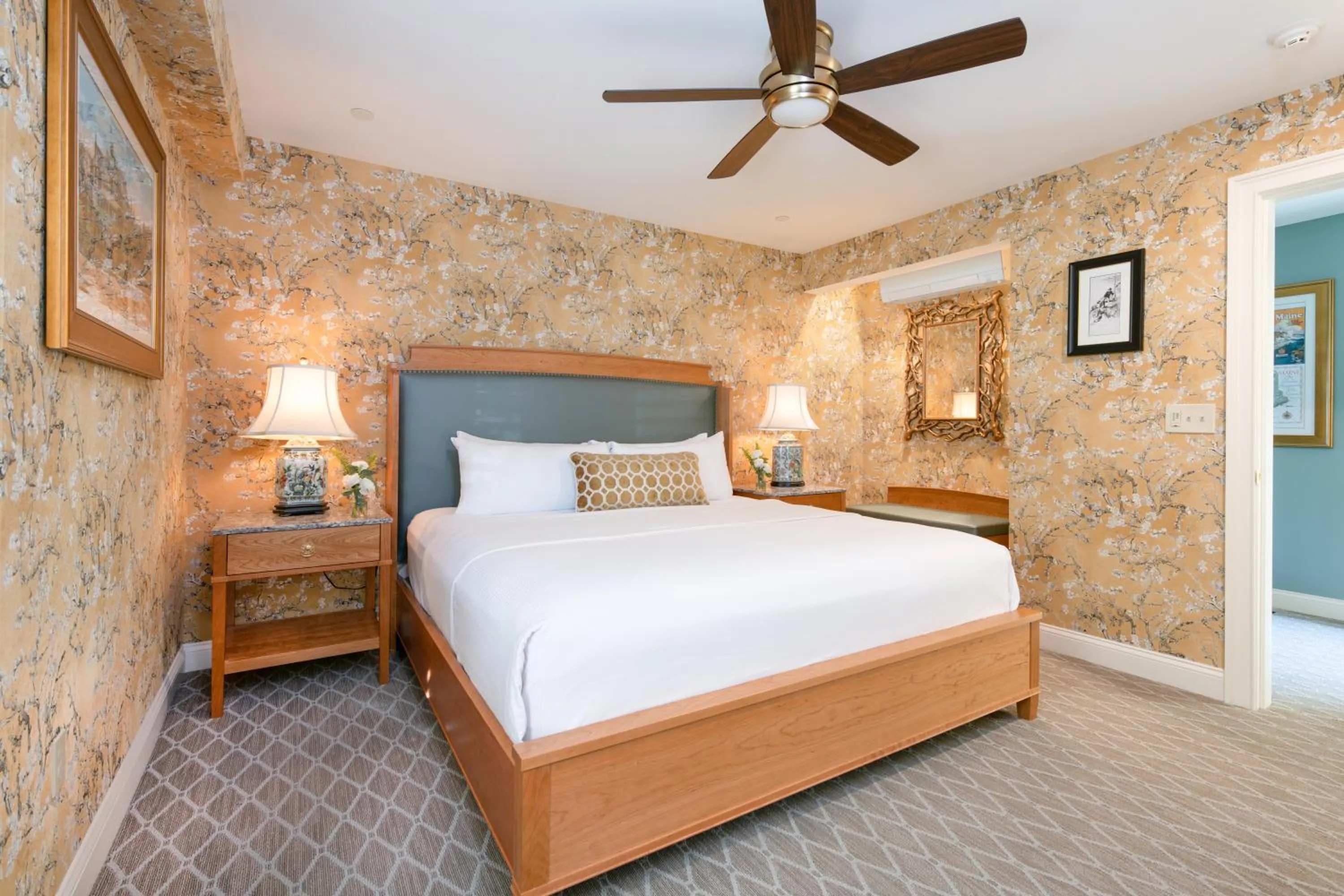 Bed in Bar Harbor Inn and Spa