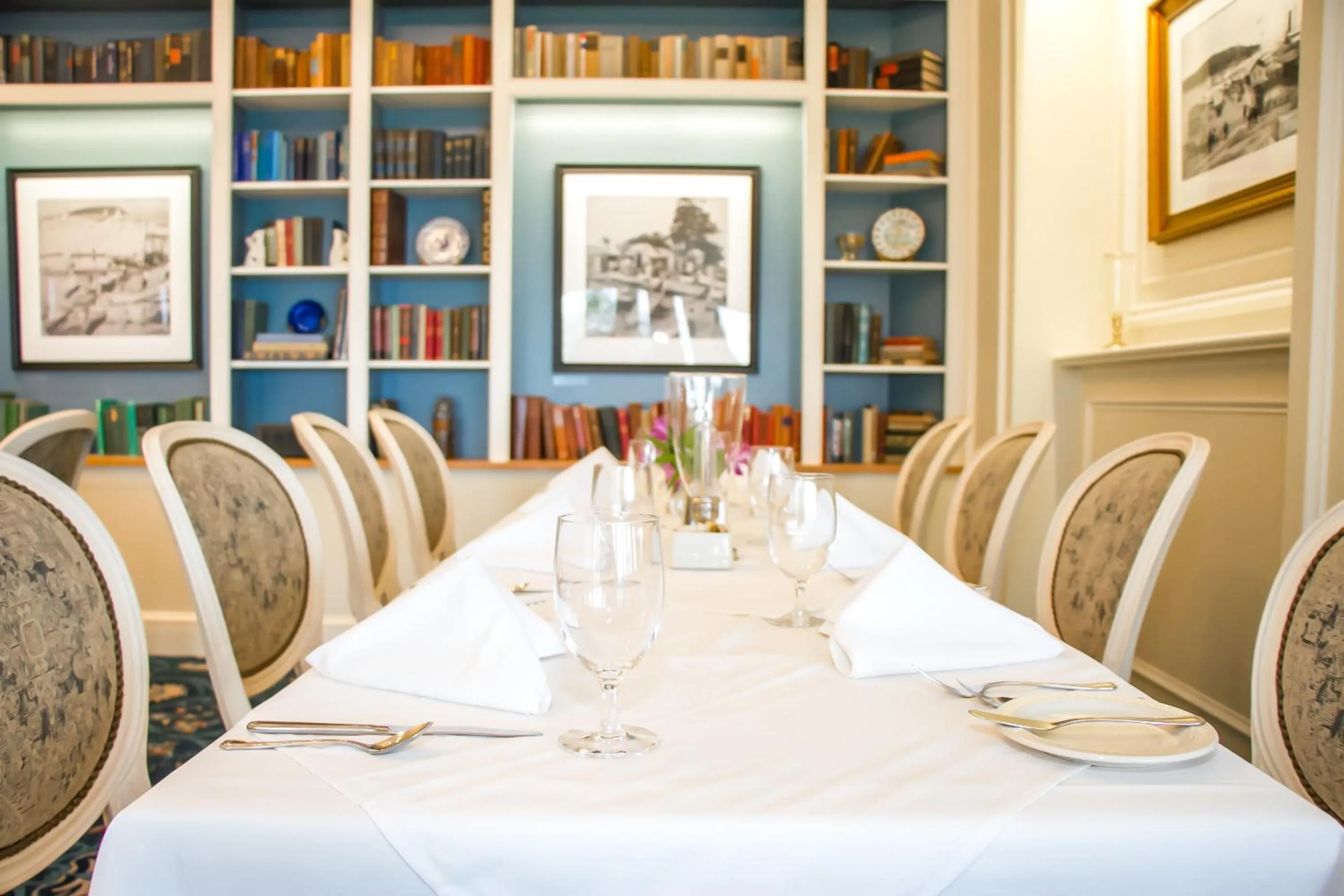 Restaurant/places to eat in Bar Harbor Inn and Spa