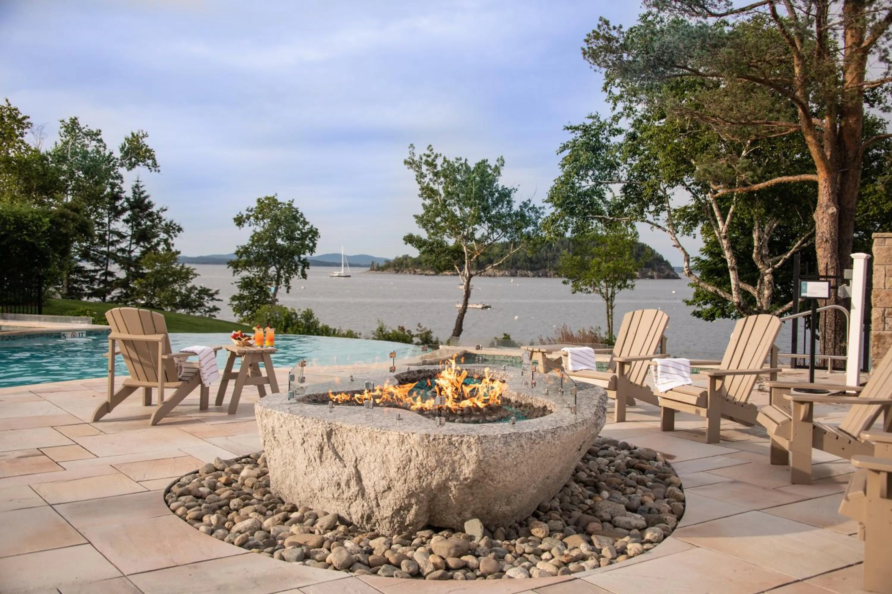 Patio in Bar Harbor Inn and Spa