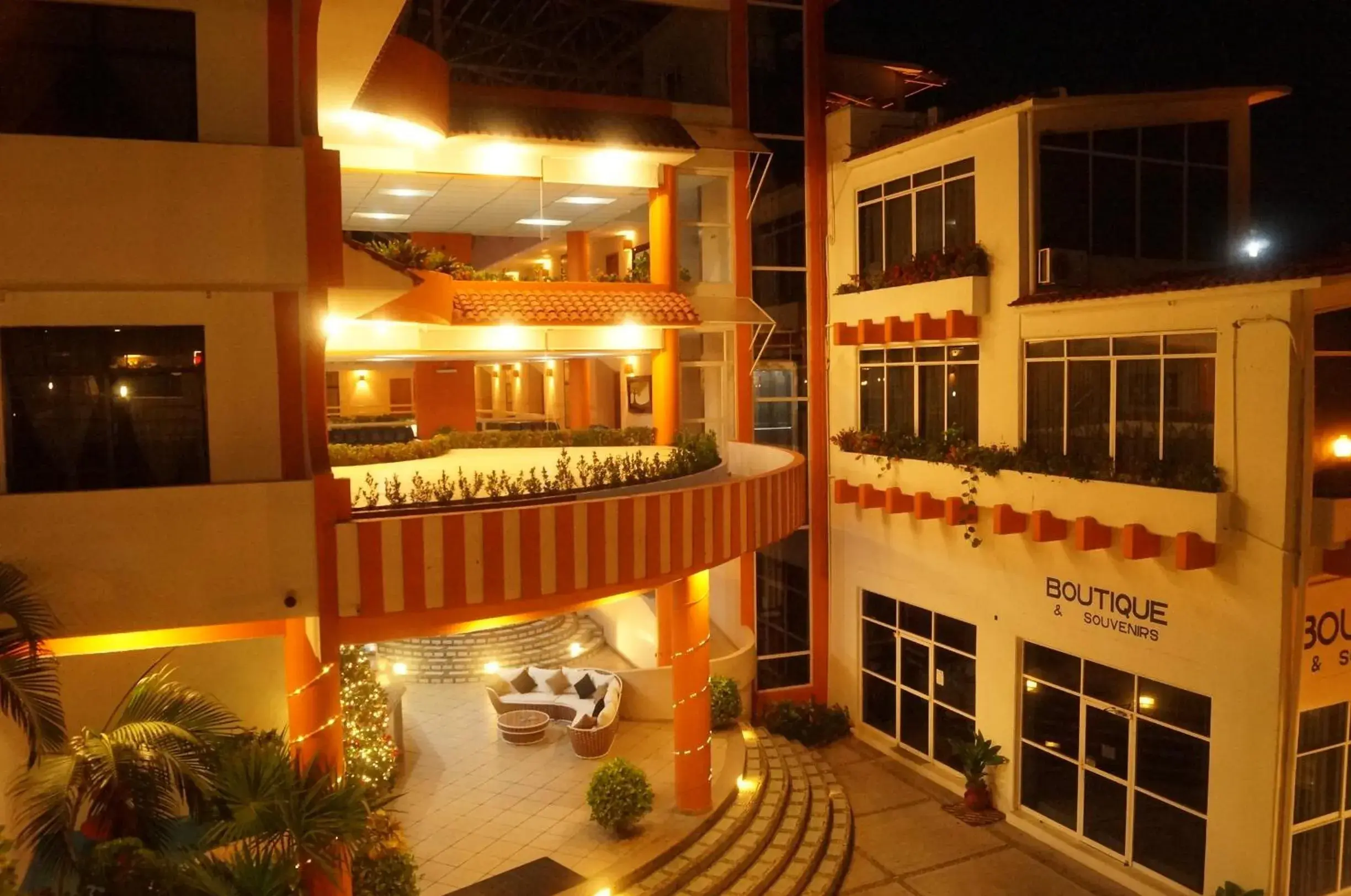 Property building in Surf Olas Altas Property building in Surf Olas Altas