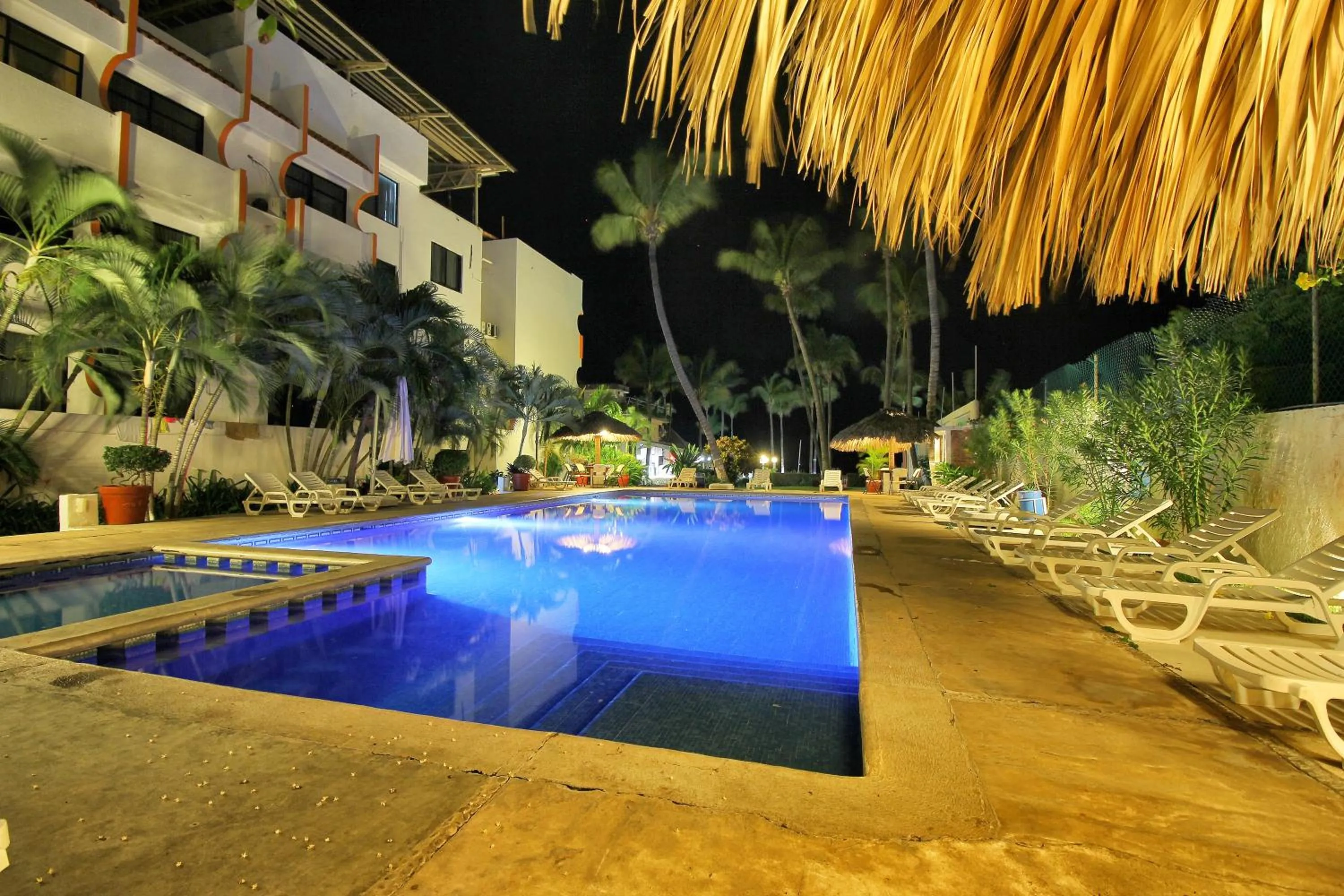 Swimming pool in Surf Olas Altas