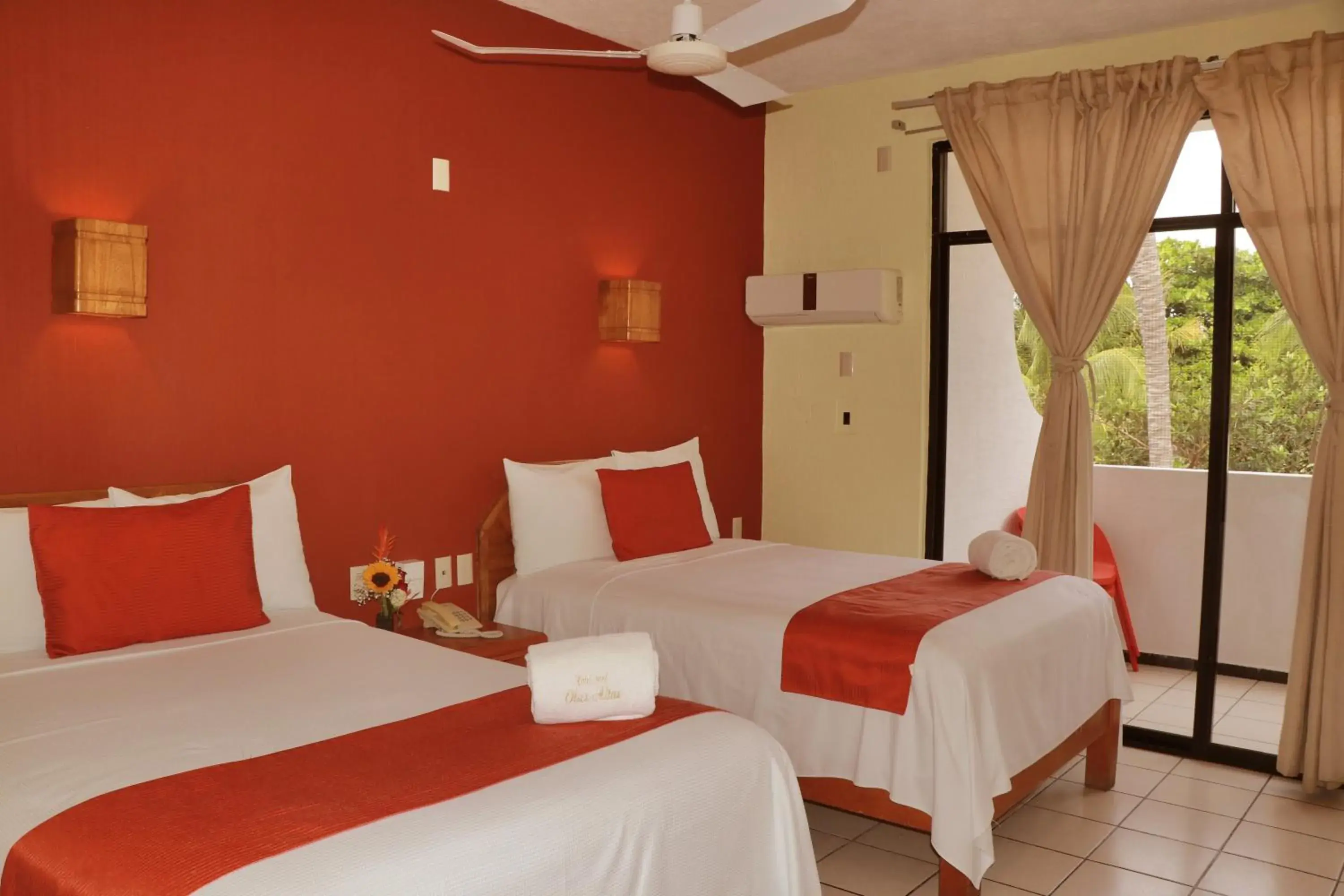 Photo of the whole room, Bed in Surf Olas Altas Photo of the whole room, Bed in Surf Olas Altas