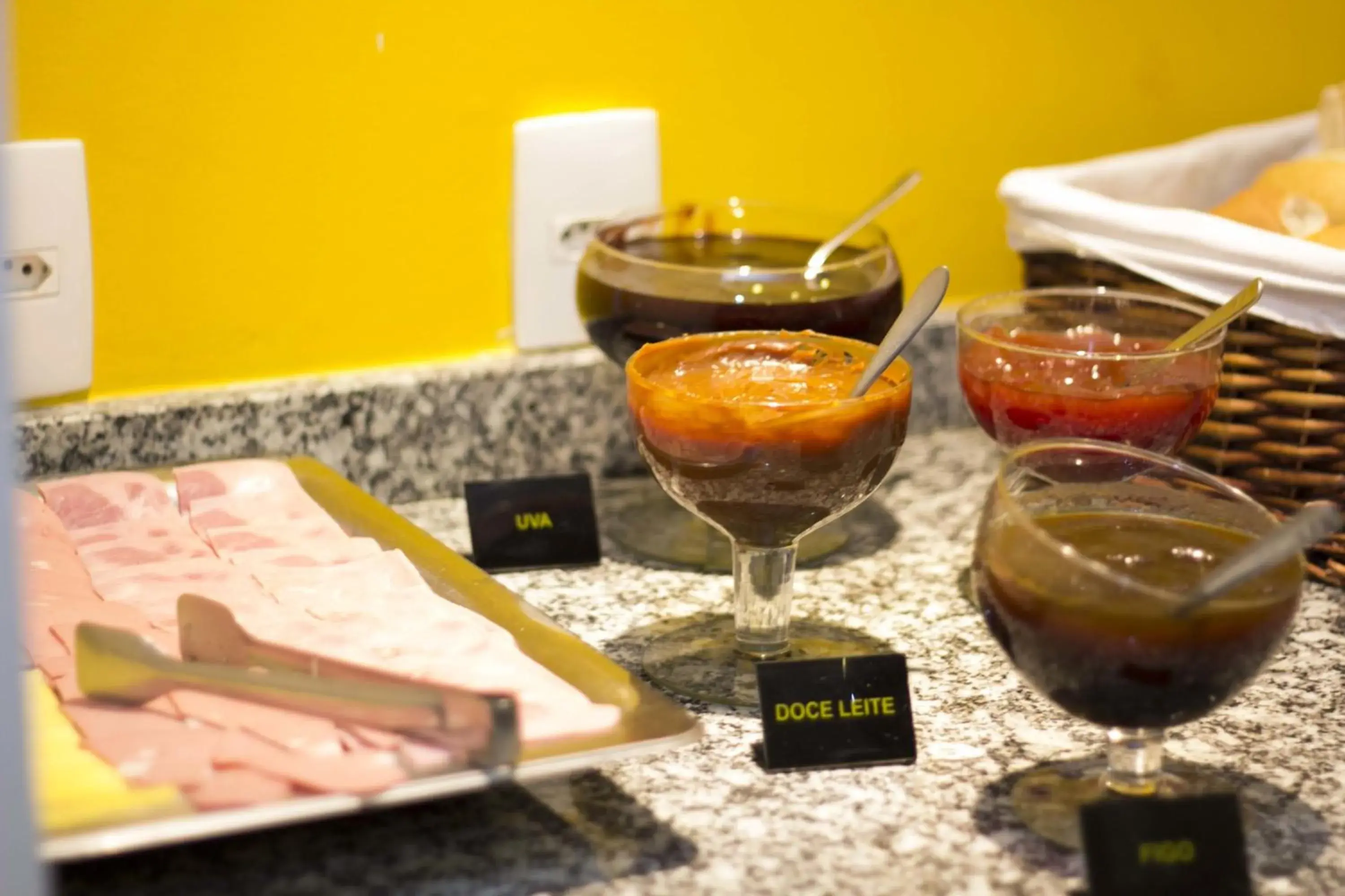 Food close-up in Minuano Hotel Express próx Orla Lago Guaíba, Mercado Público, 300 m Rodoviária Food close-up in Minuano Hotel Express próx Orla Lago Guaíba, Mercado Público, 300 m Rodoviária