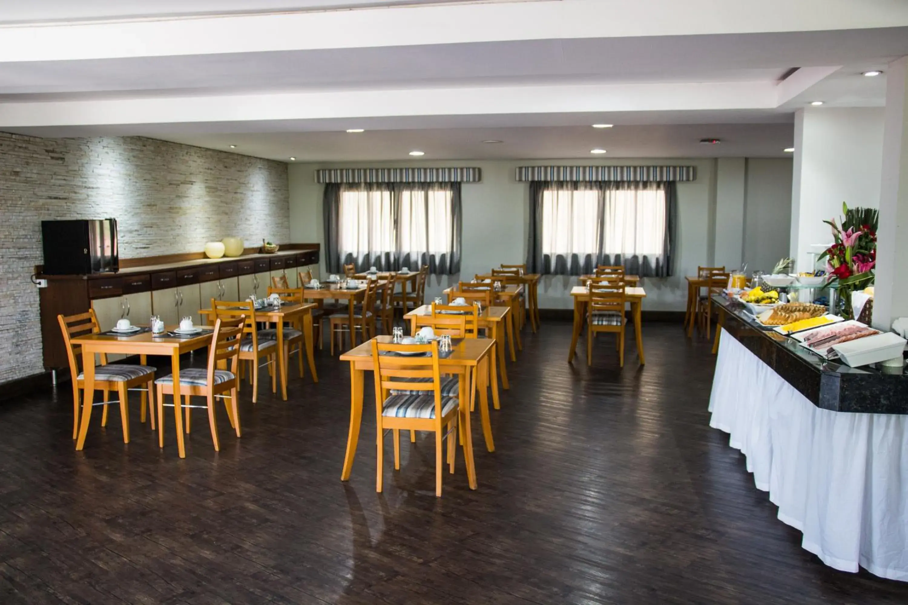 Restaurant/places to eat in Hotel Brisa Rio Restaurant/places to eat in Hotel Brisa Rio