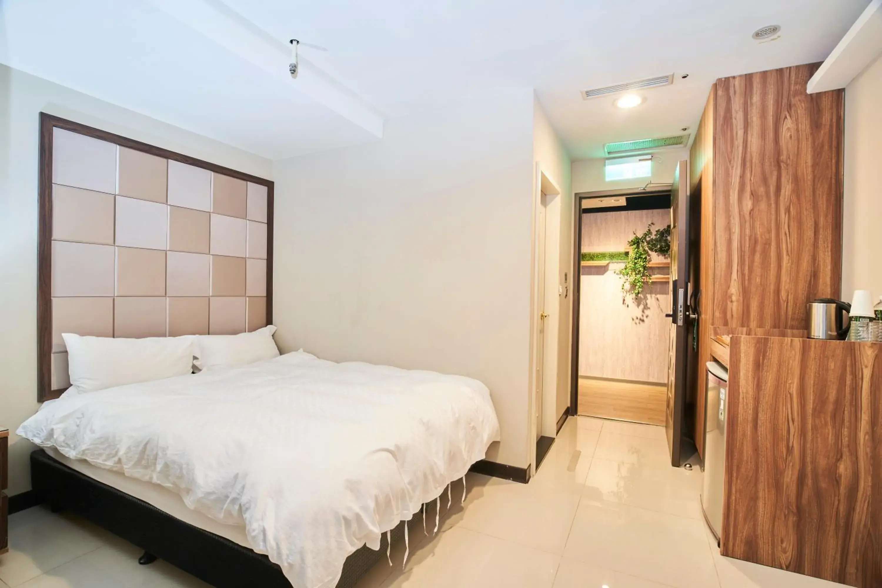 Photo of the whole room, Bed in Greeninn Hotel Photo of the whole room, Bed in Greeninn Hotel