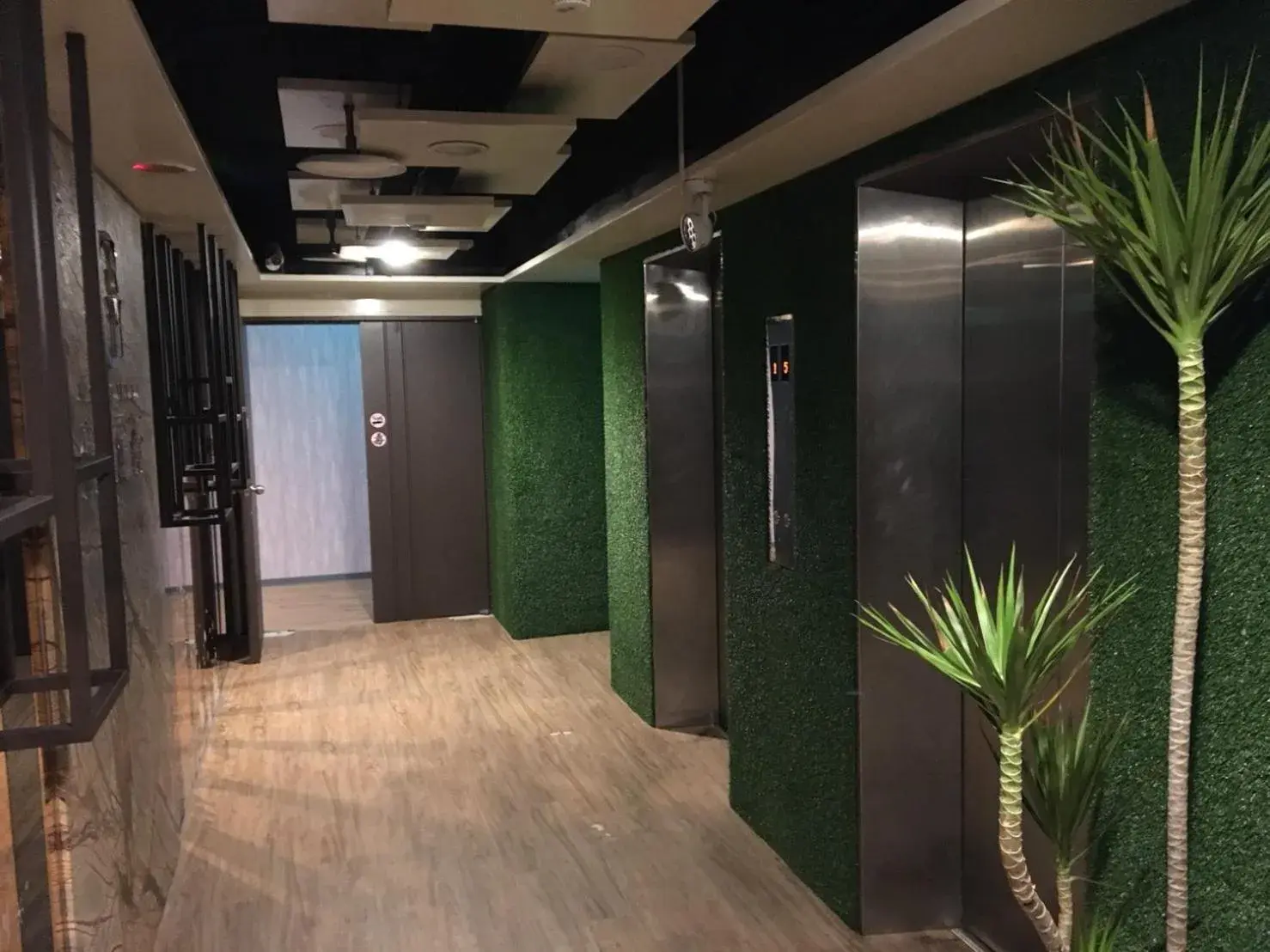 Facade/entrance in Greeninn Hotel Facade/entrance in Greeninn Hotel