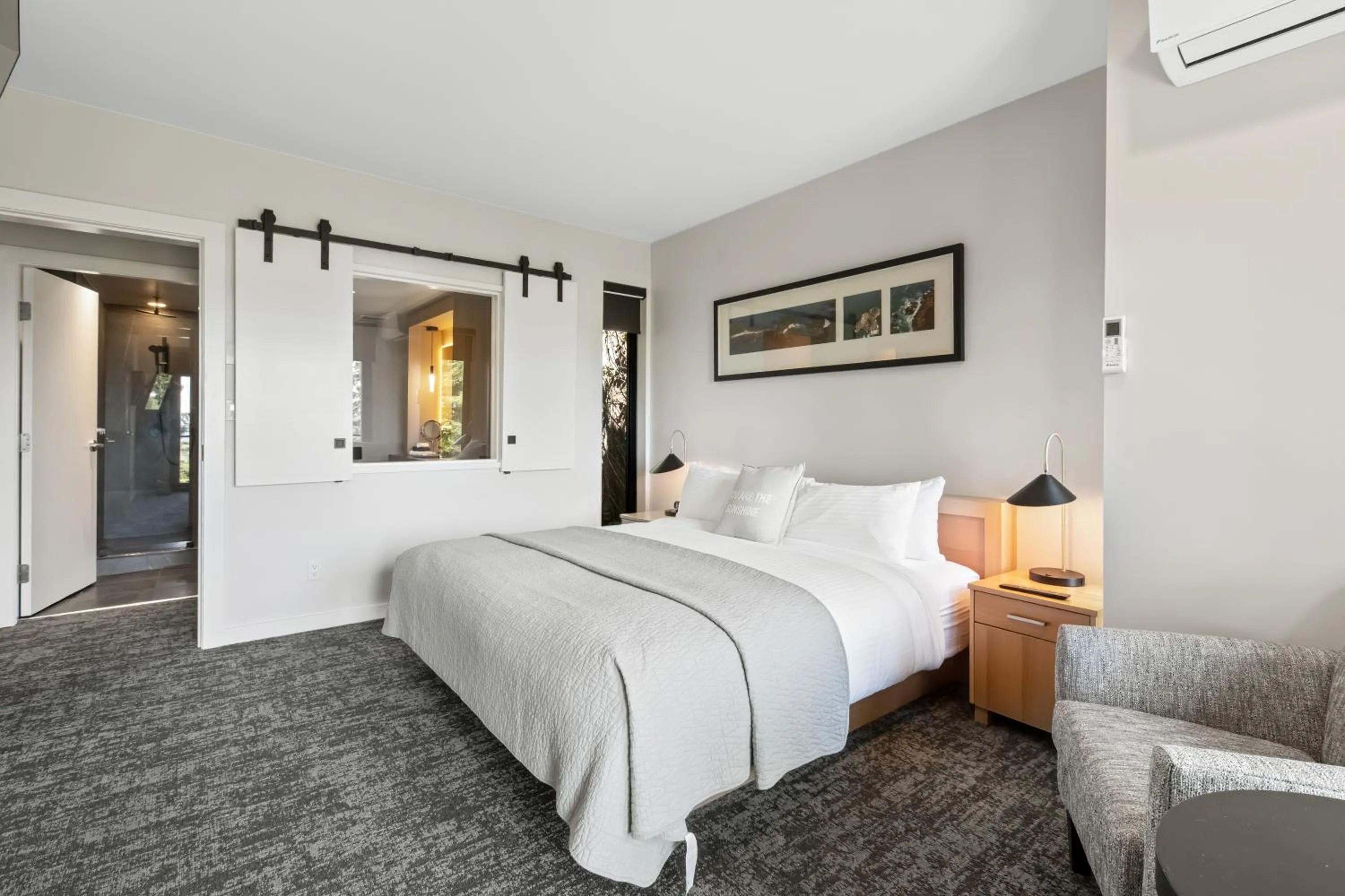 Bed in Black Rock Oceanfront Resort