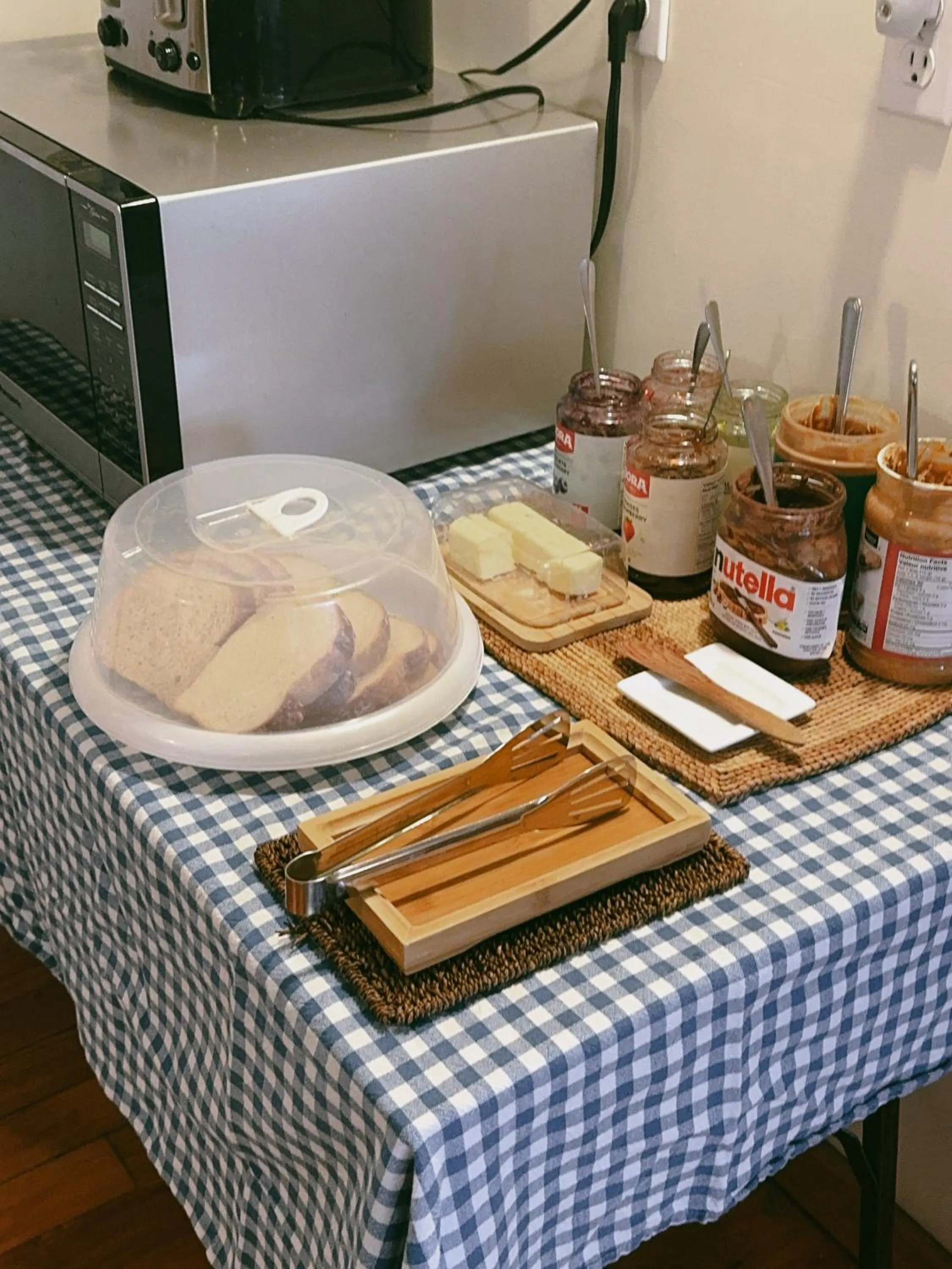 Dining area in Alpine Meadows Lodge