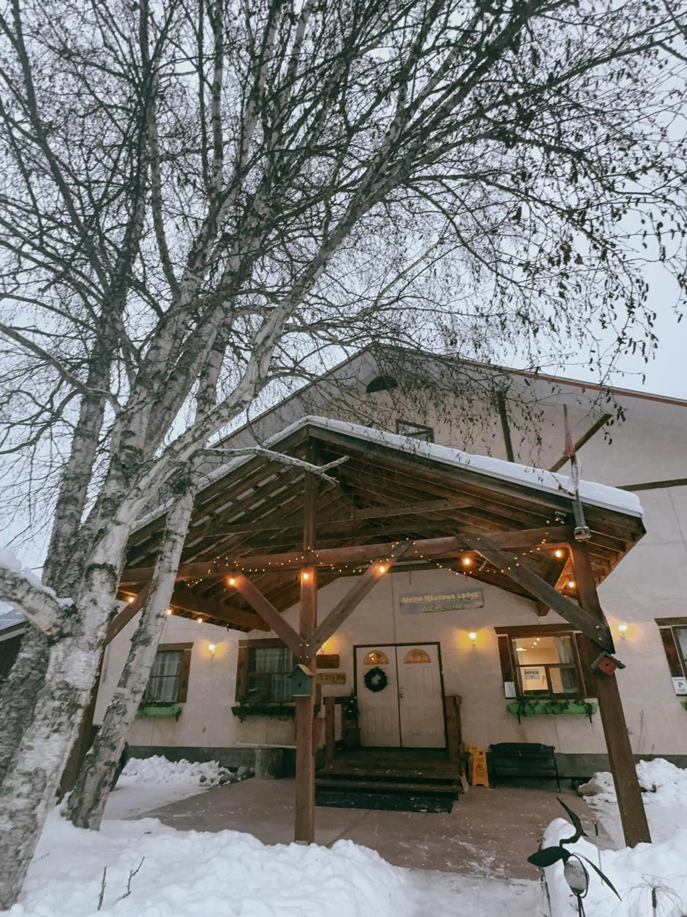 Property building in Alpine Meadows Lodge