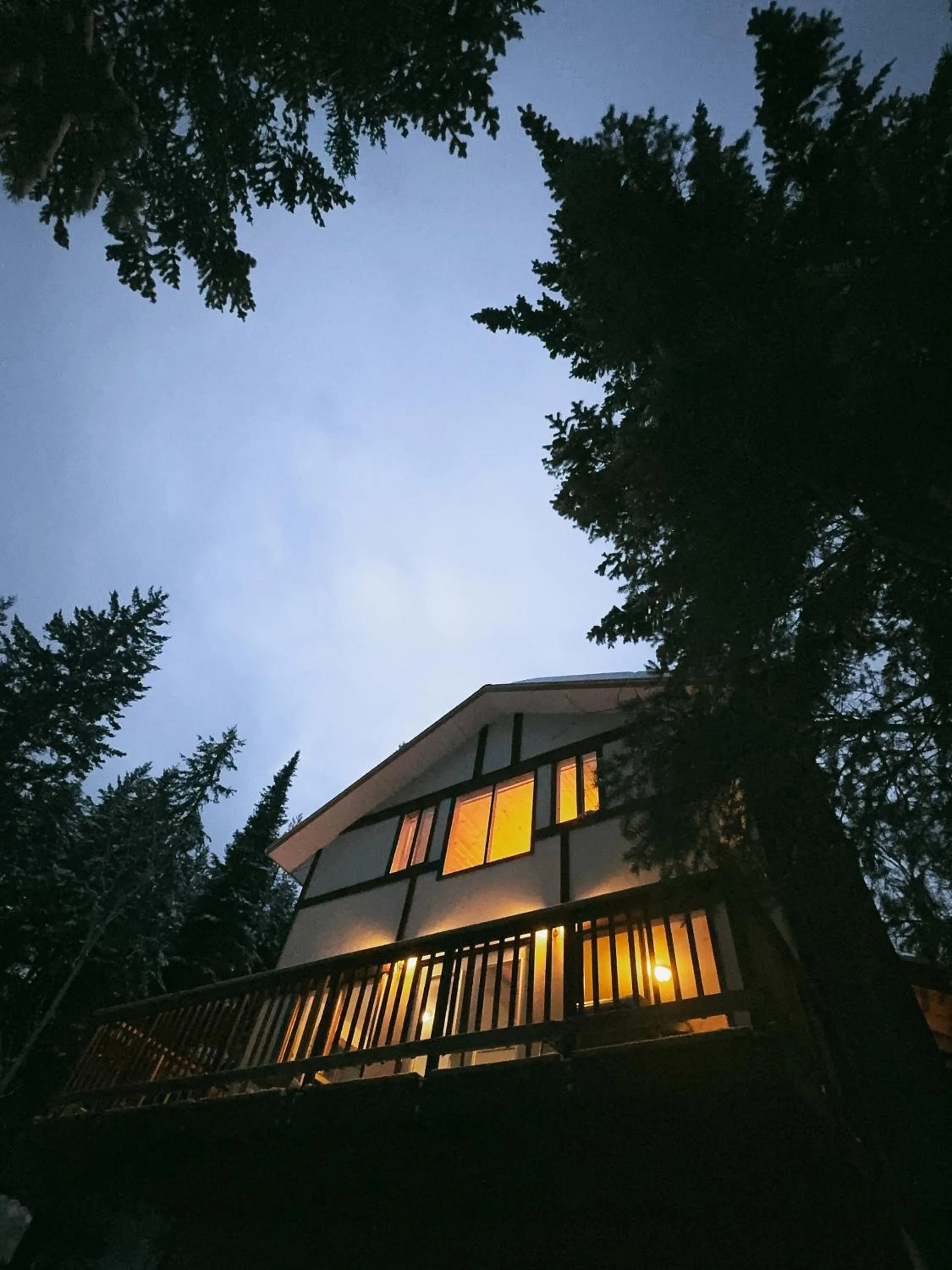 Property building in Alpine Meadows Lodge