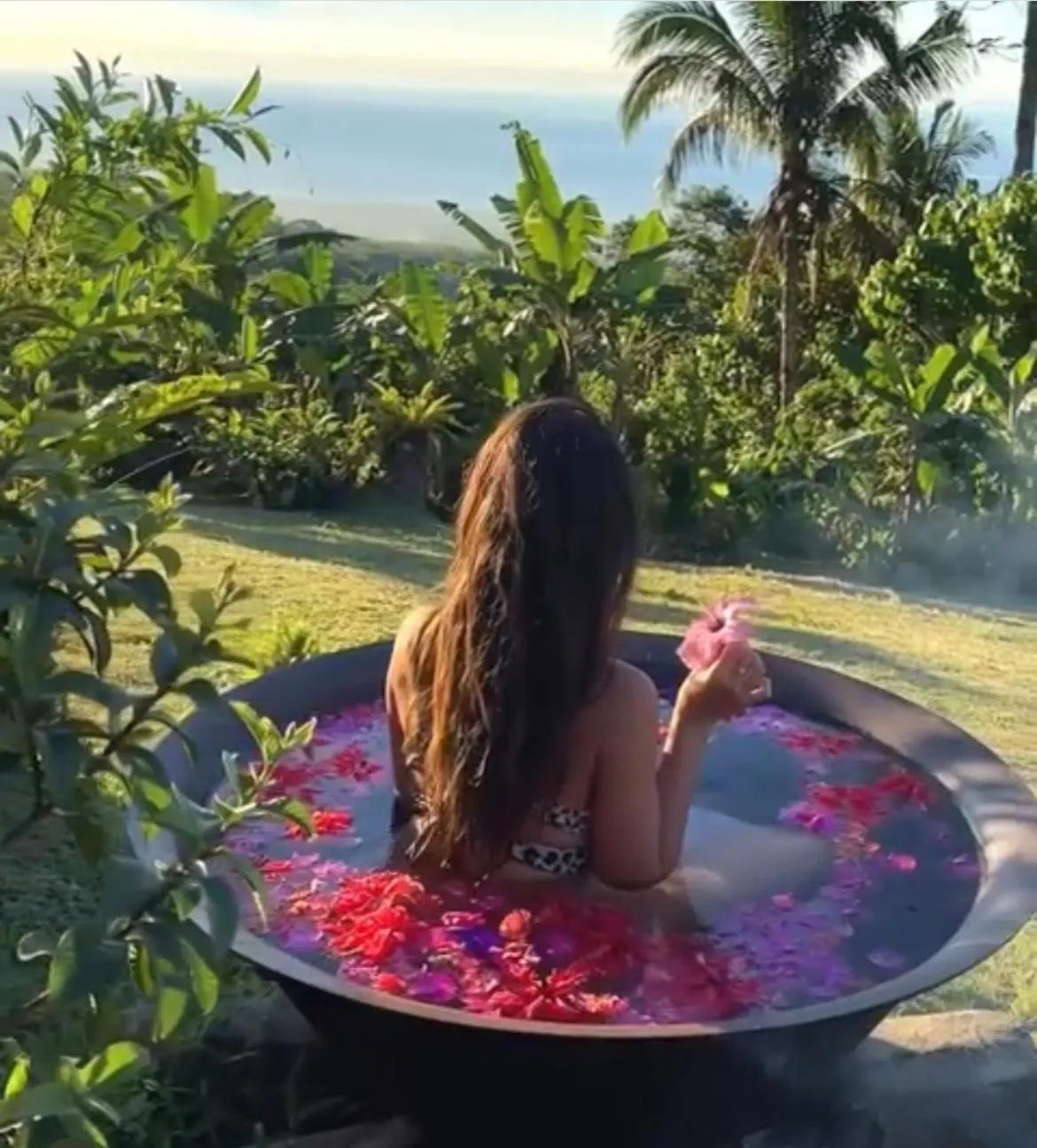 Hot Tub in Bintana sa Paraiso Binunsaran