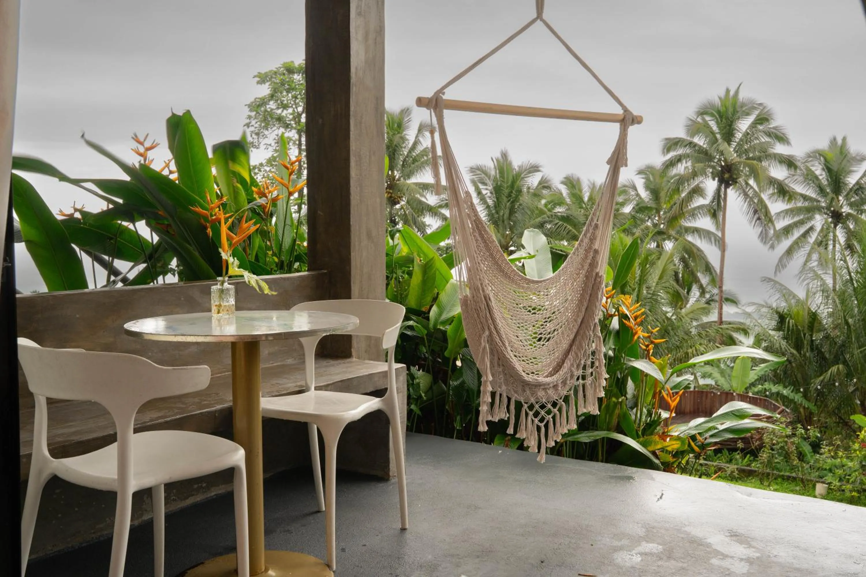 Balcony/Terrace in Bintana sa Paraiso Binunsaran