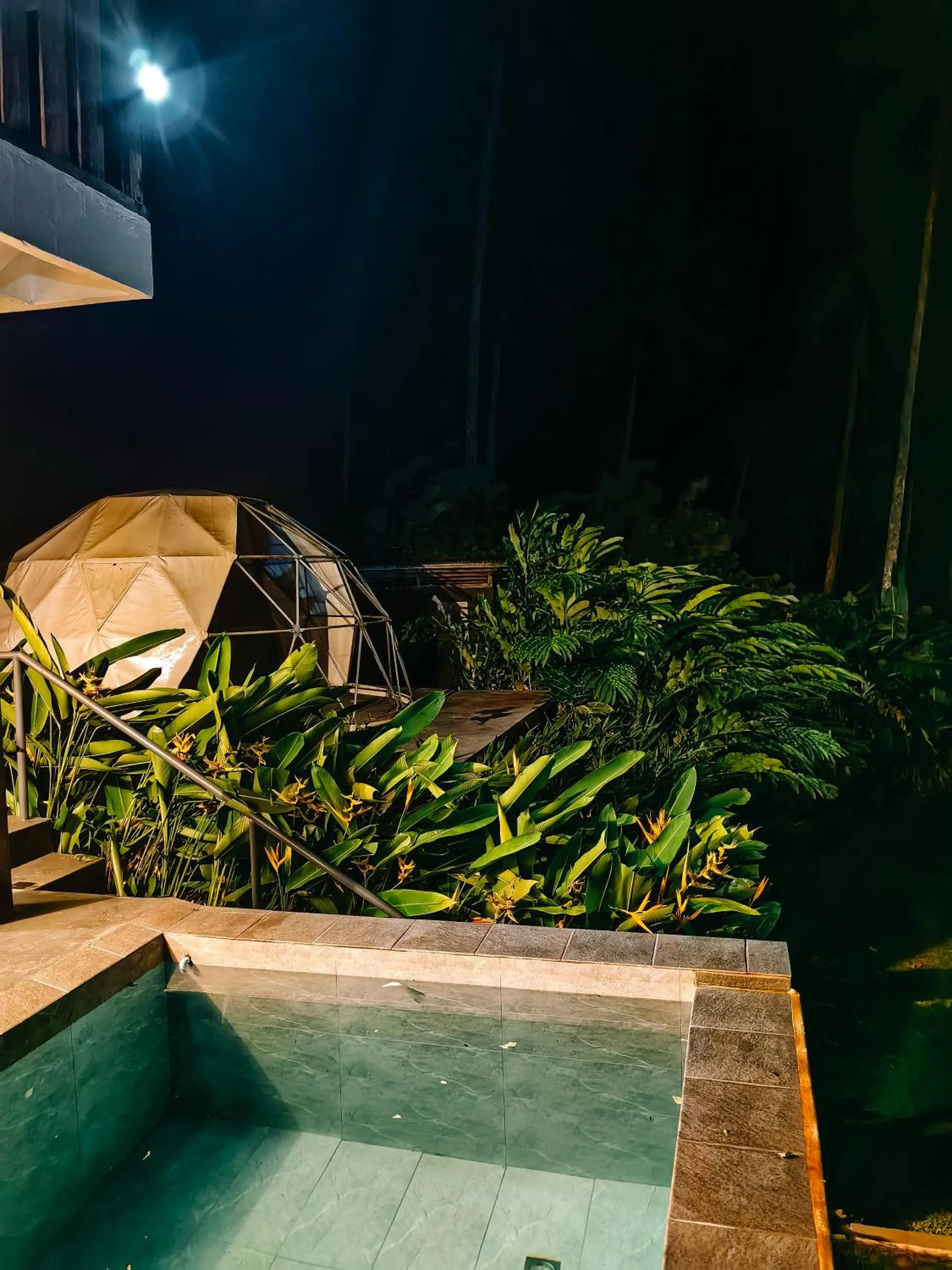 Night in Bintana sa Paraiso Binunsaran