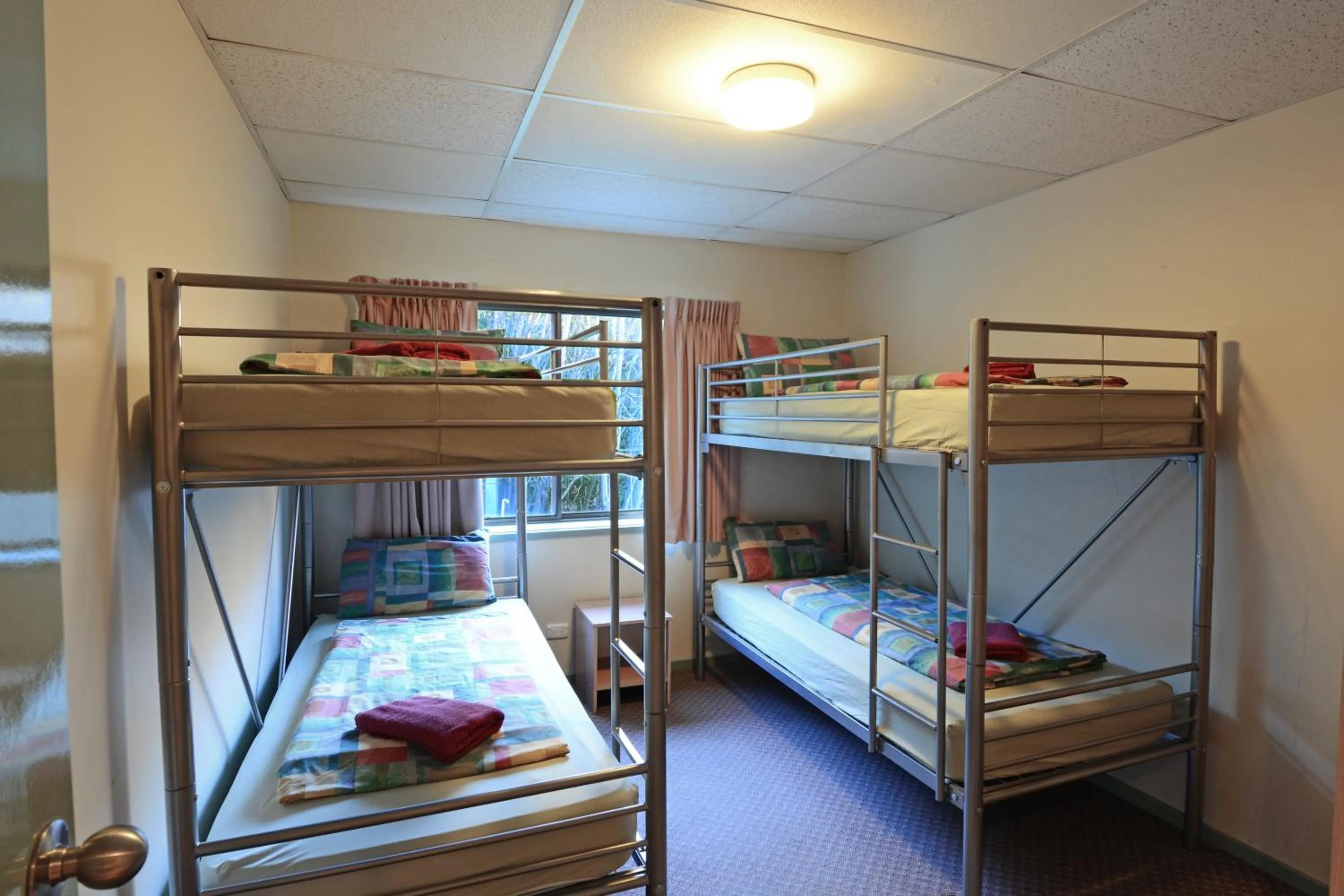 Standard Three-Bedroom Apartment (10 Guests) in Falls Creek Country Club