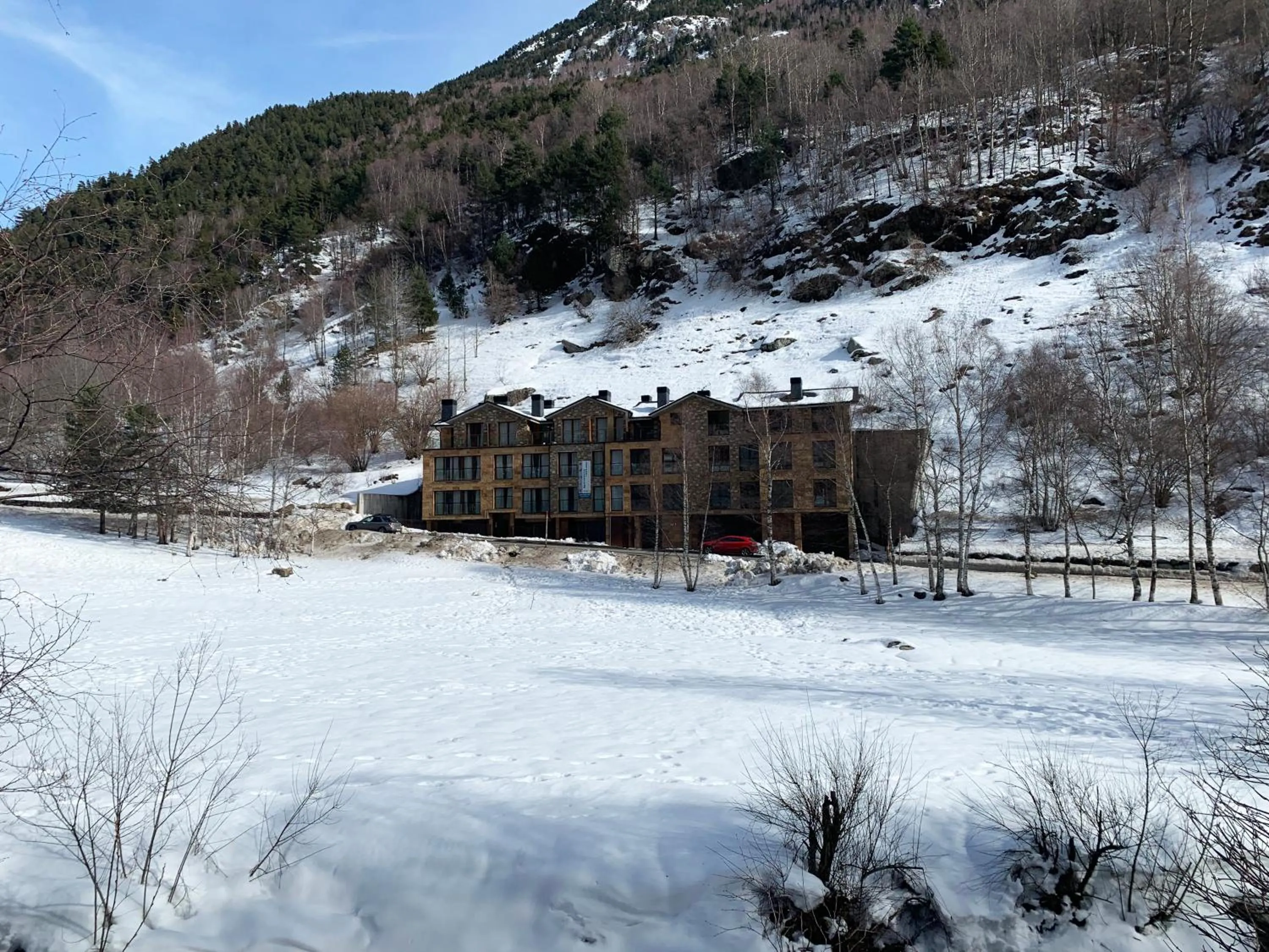 Property building in Apartamentos Llorts Ordino 3000