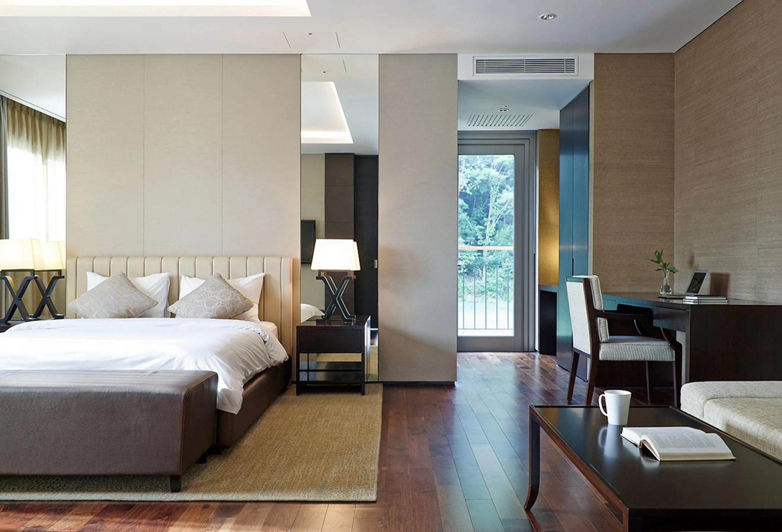 Bed in The Suites Hotel Namwon