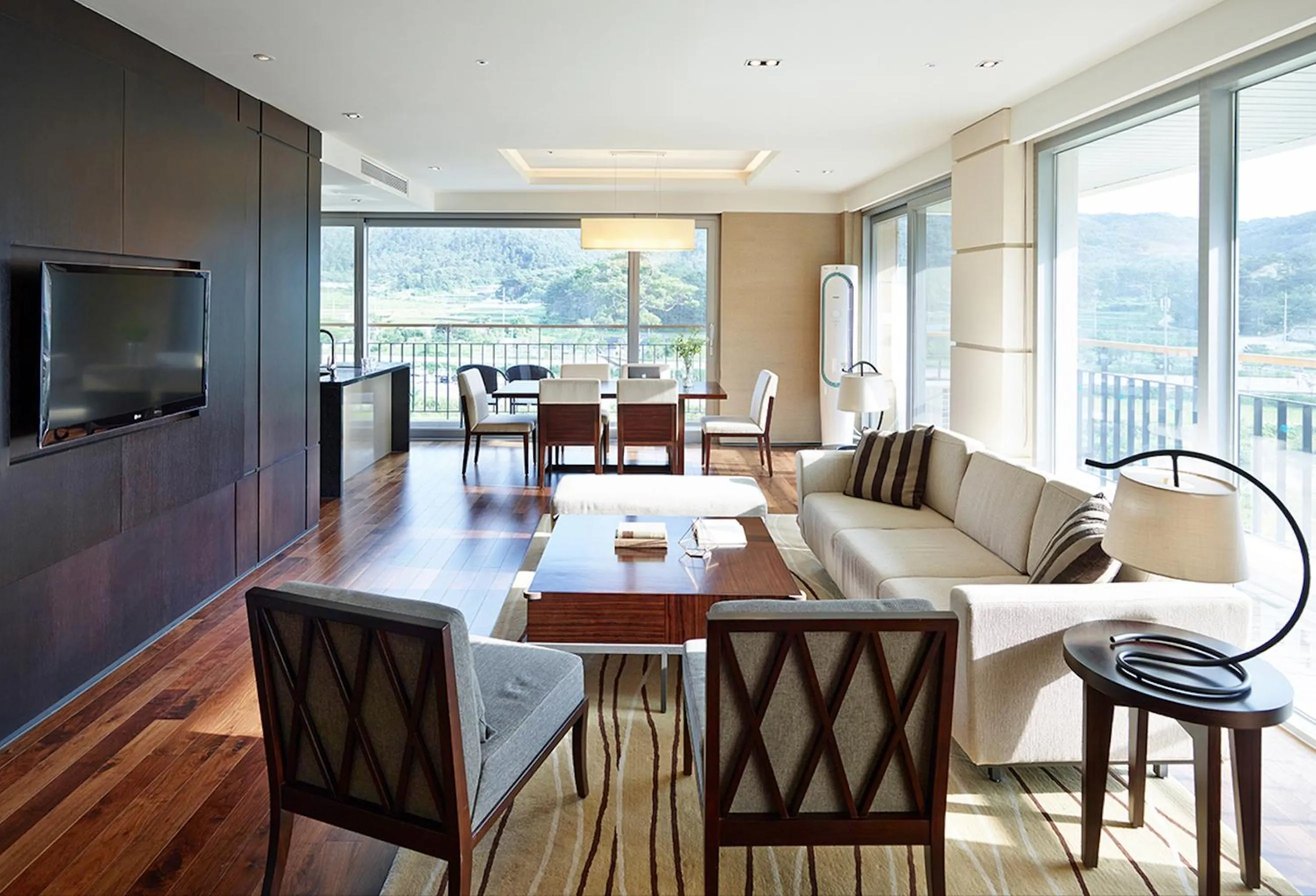 Living room in The Suites Hotel Namwon