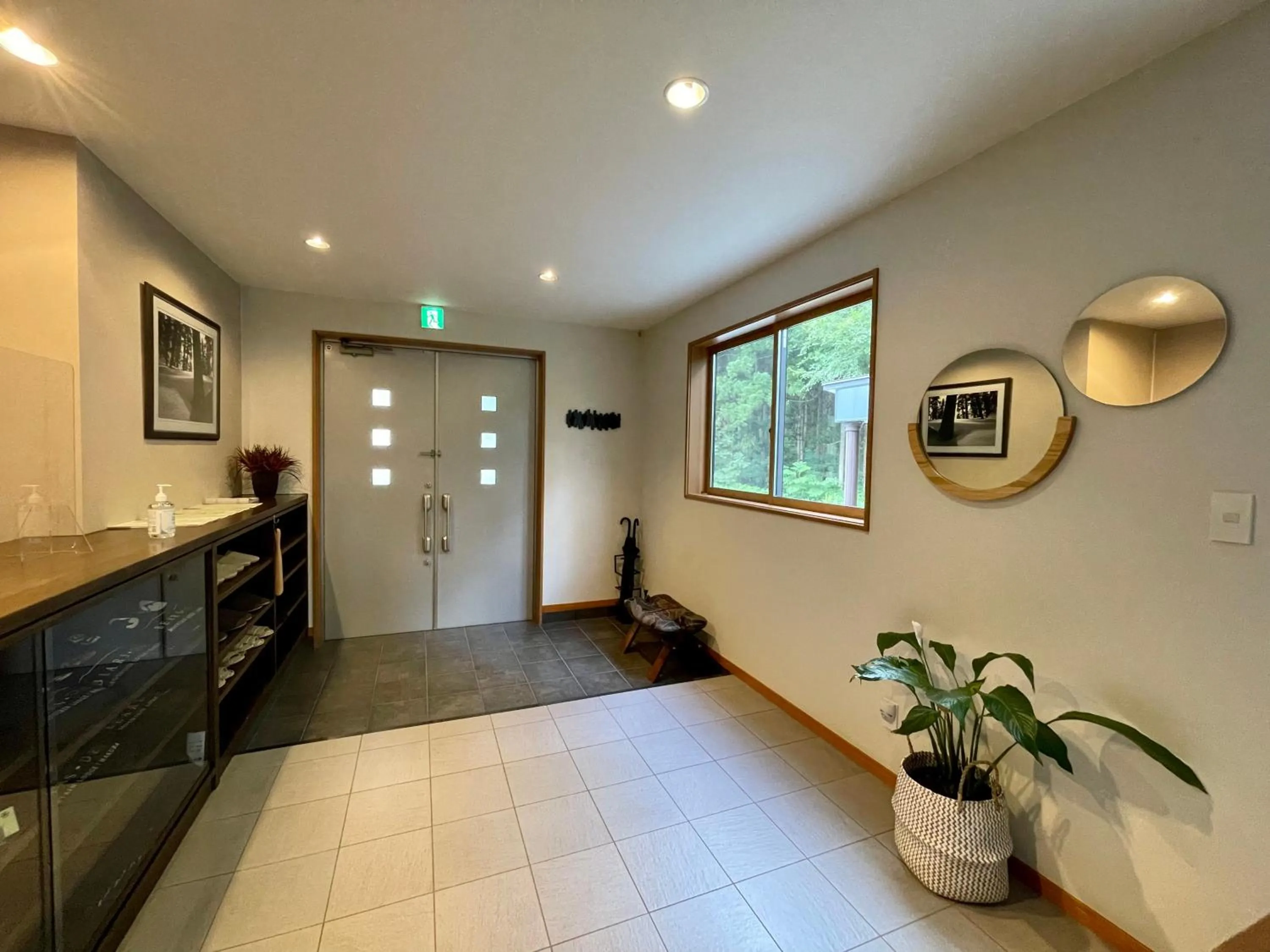 Facade/entrance in Bears Den Mountain Lodge