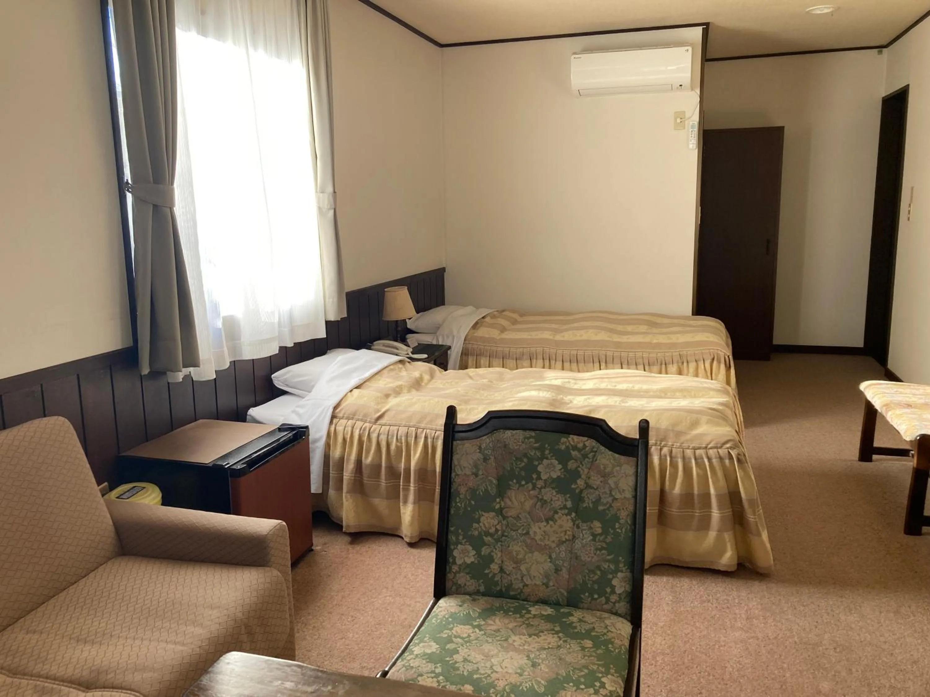 Bed in Pension Totem Pole