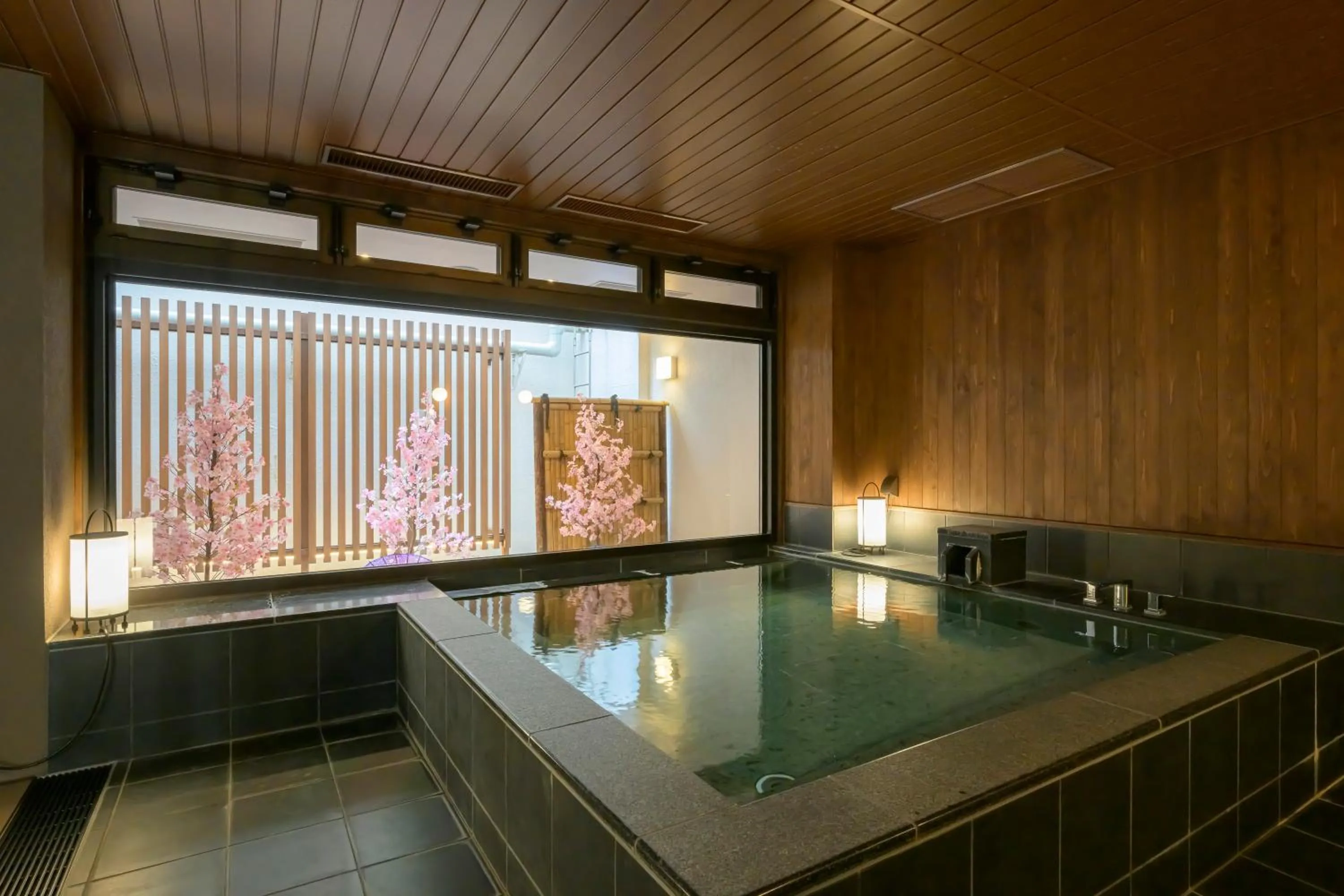 Public Bath in Tendo Hotel