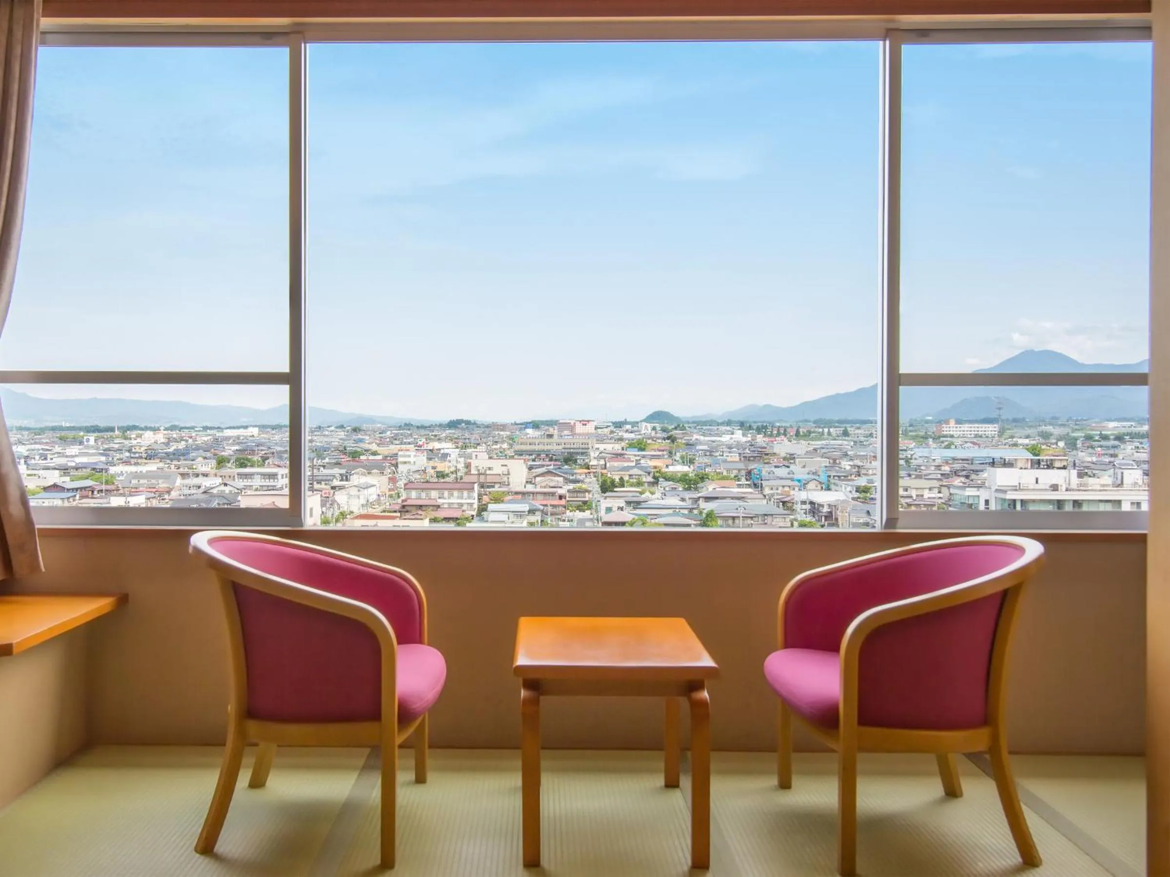 Photo of the whole room in Tendo Hotel