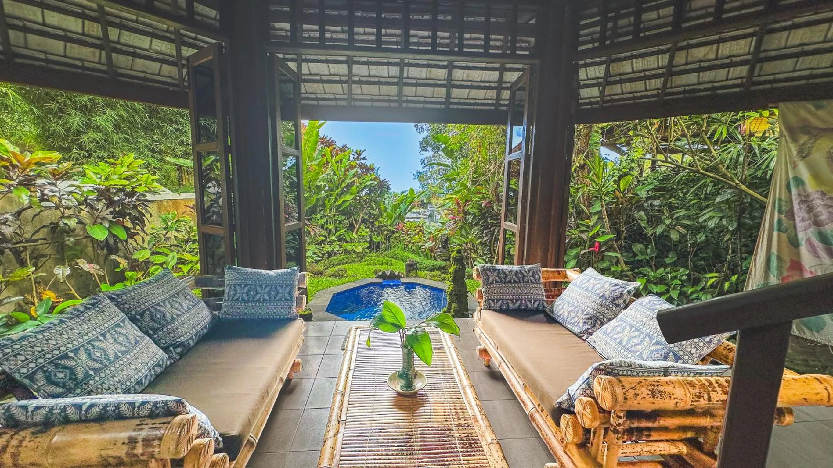 Living room in Tirtagangga Water Palace Villas