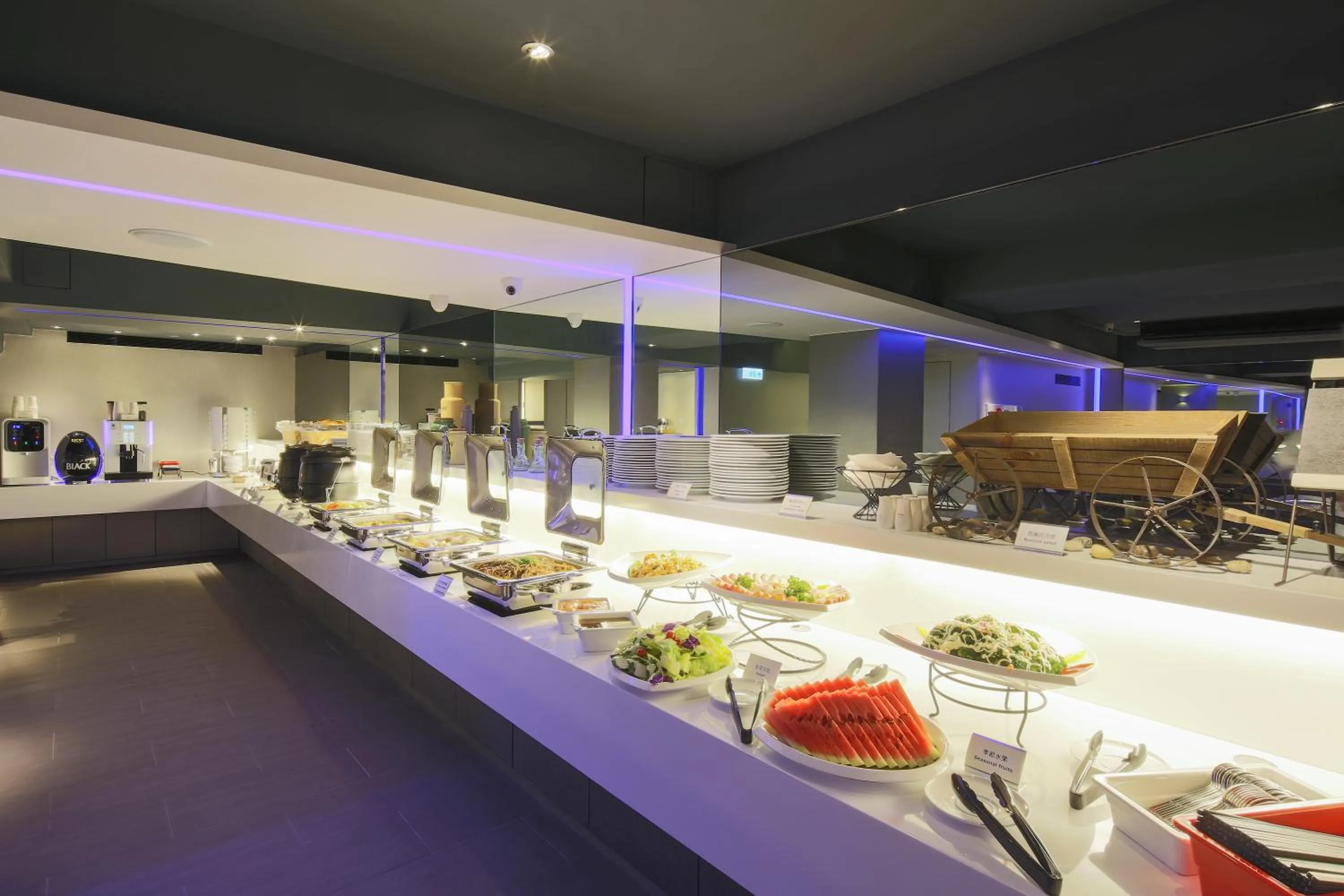 Restaurant/places to eat in CityInn Hotel Plus - Taichung Station Branch