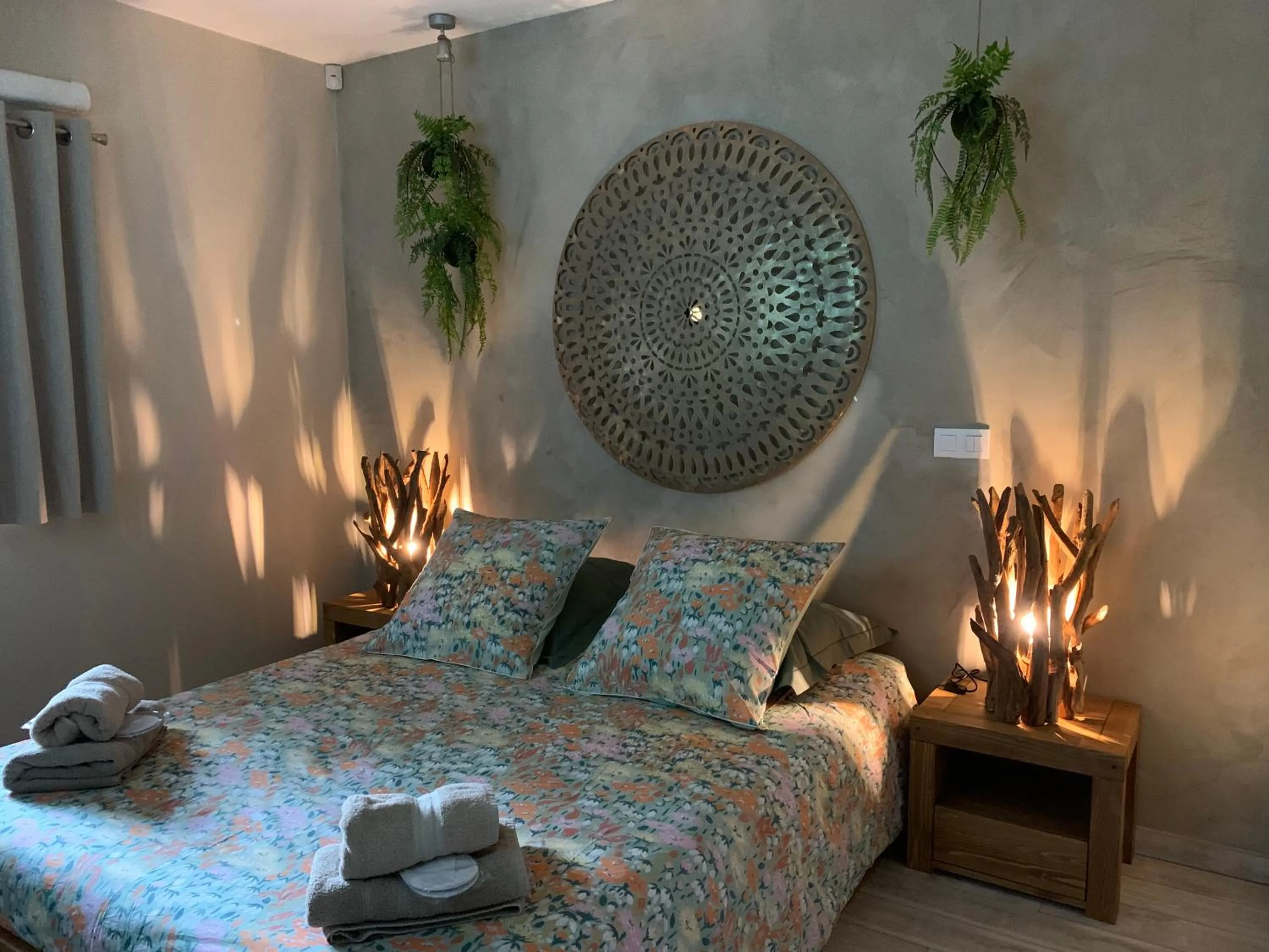 Bed in Le Paon Bleu Annecy Poisy