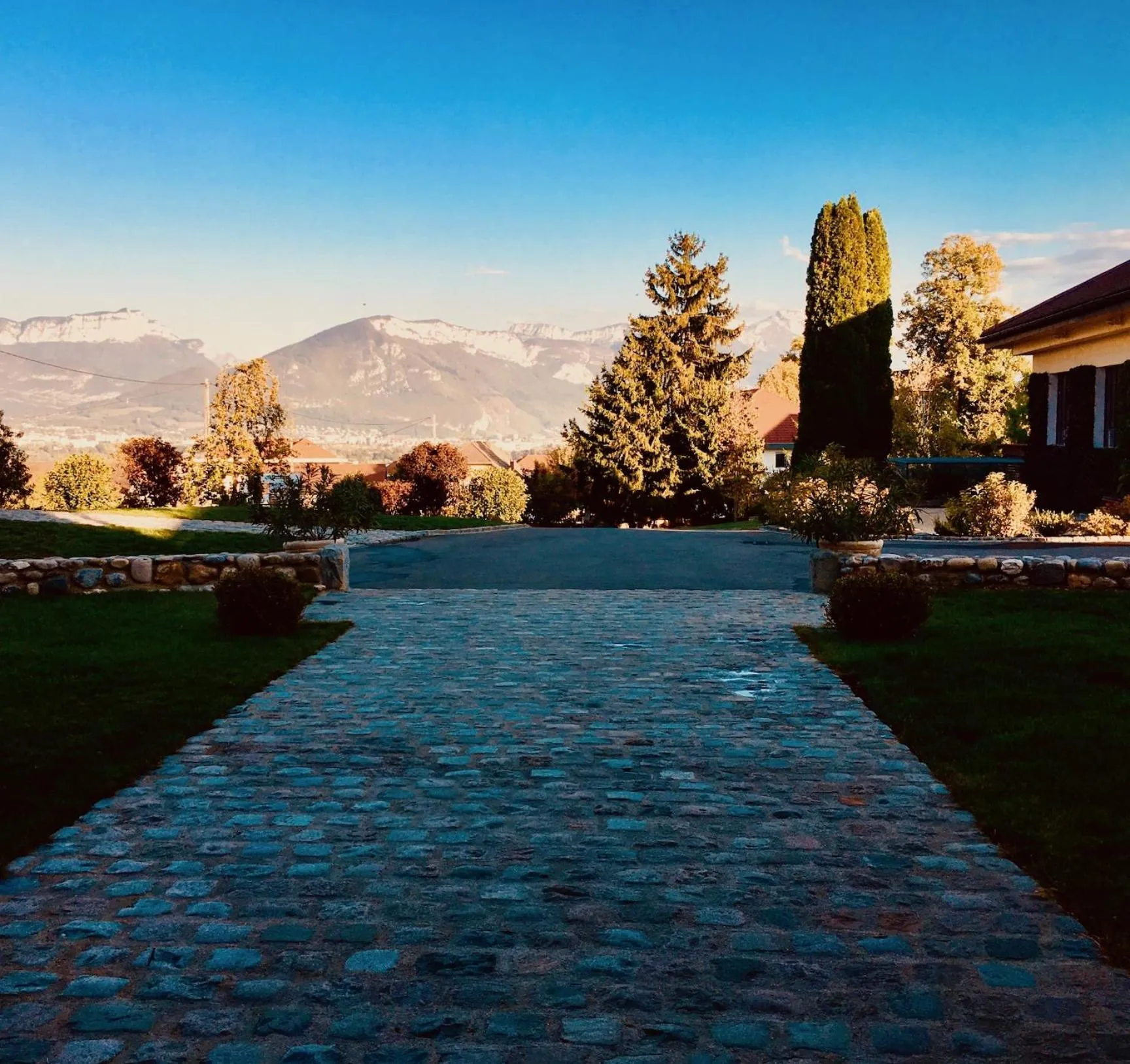 Property building in Le Paon Bleu Annecy Poisy