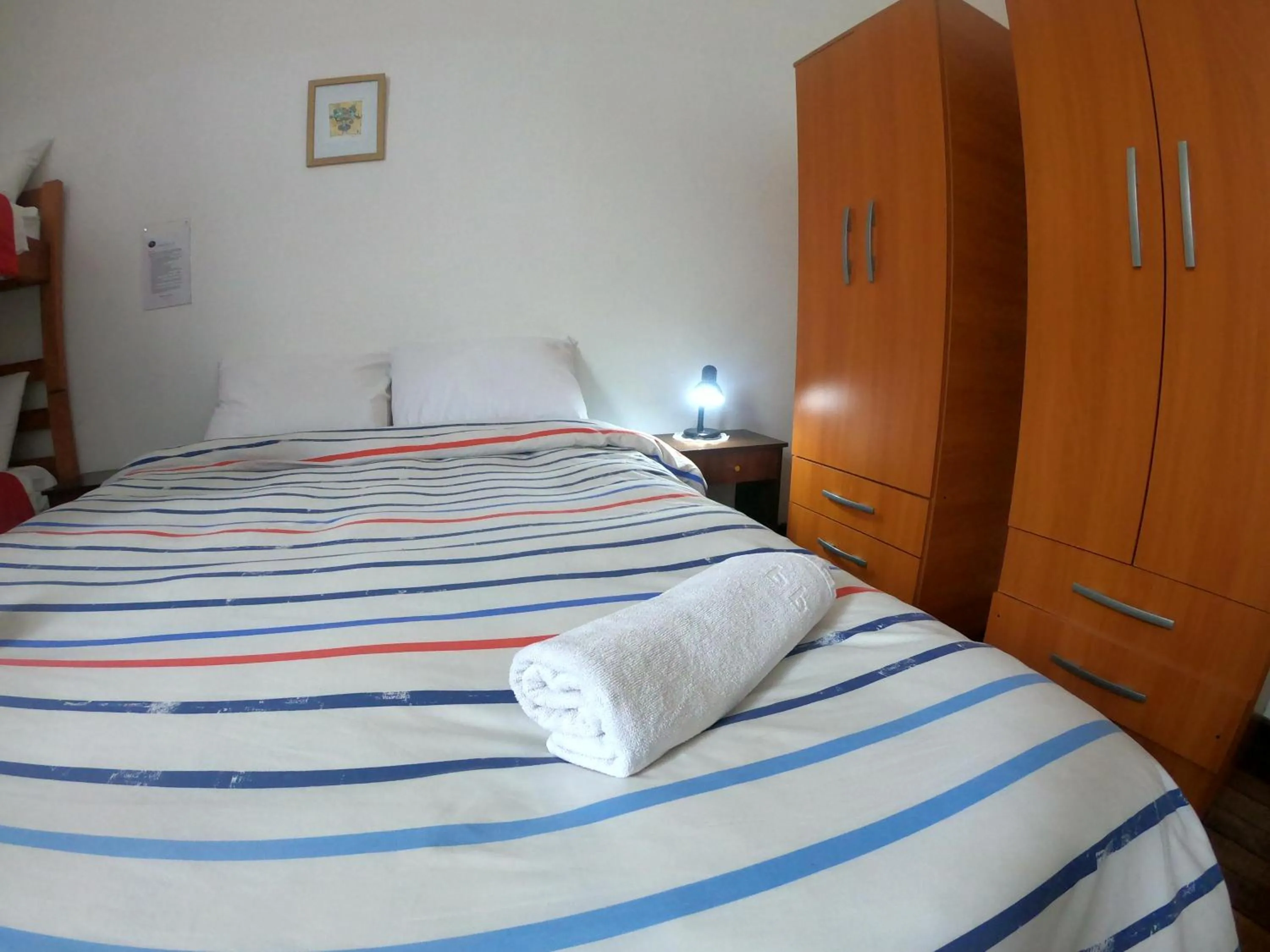 Photo of the whole room, Bed in Volta Inn Hostel