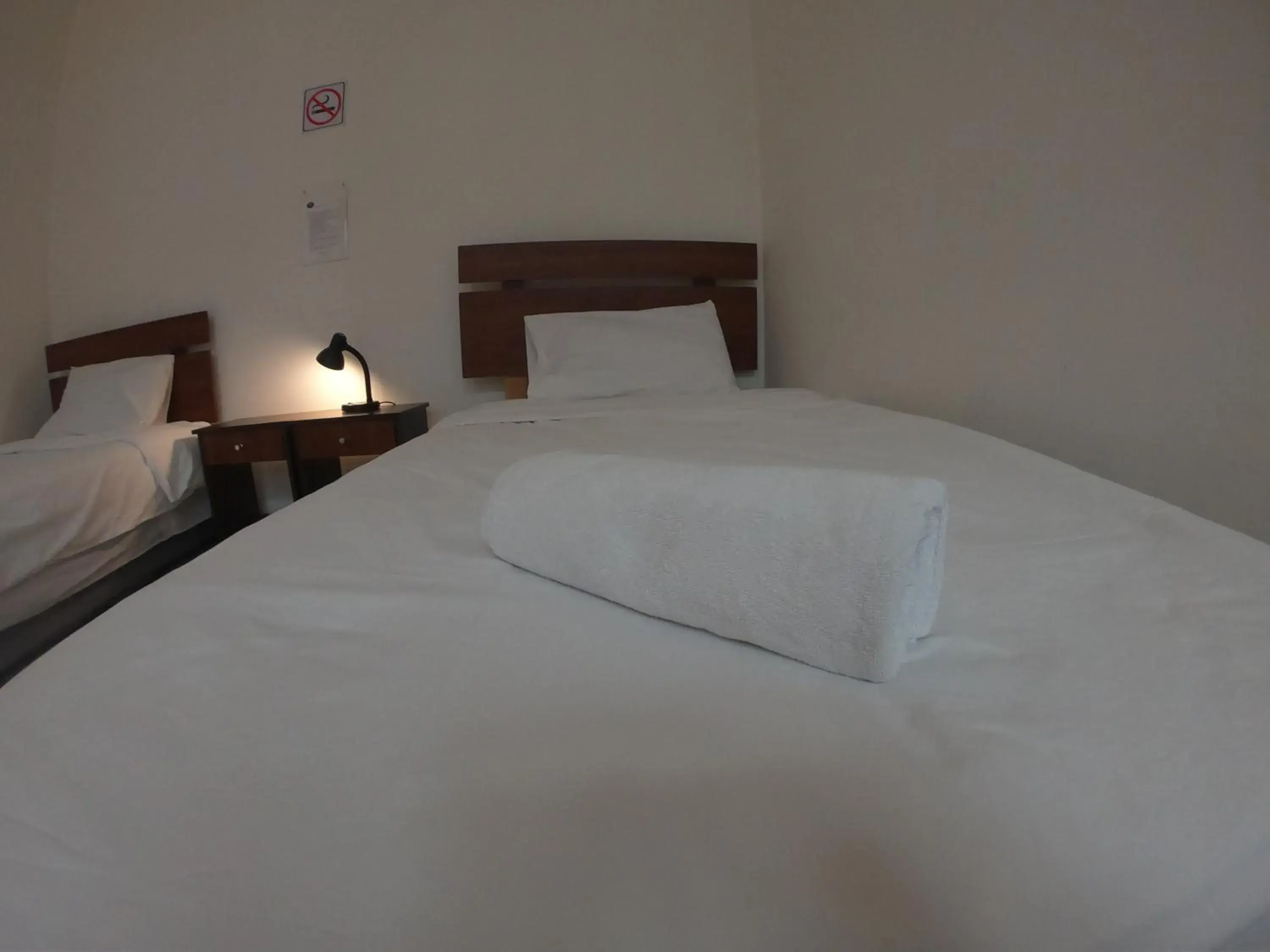 Twin Room - single occupancy in Volta Inn Hostel Twin Room - single occupancy in Volta Inn Hostel