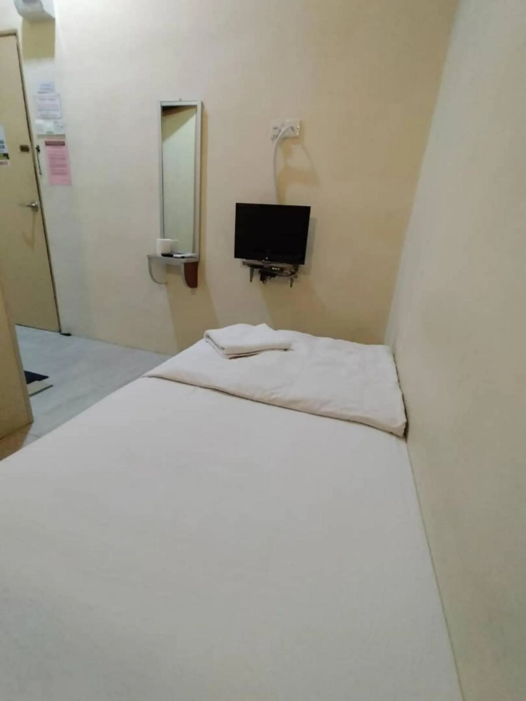 Bed in Hotel Bestari