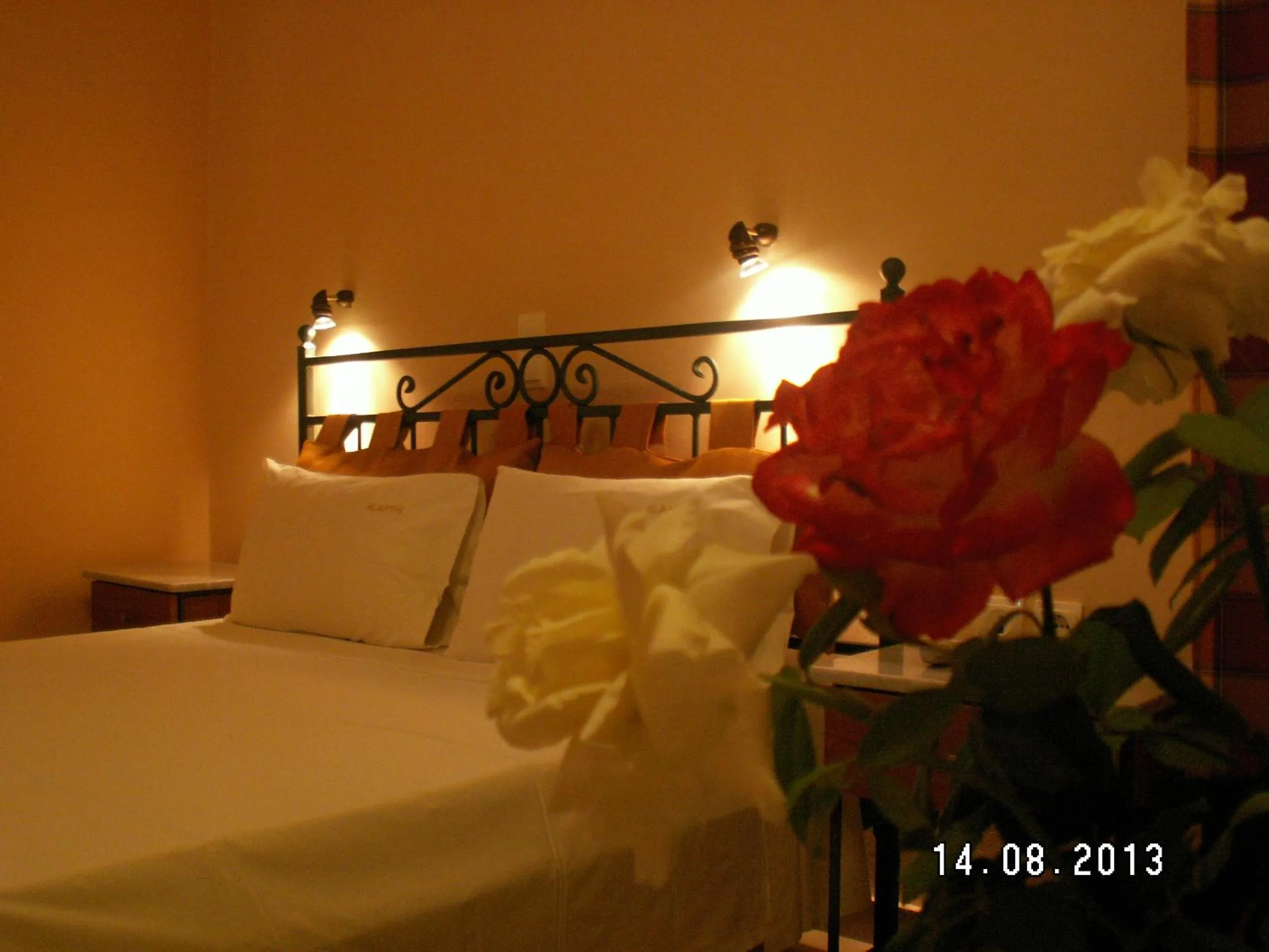 One-Bedroom Apartment in Elanthi Village Apartments