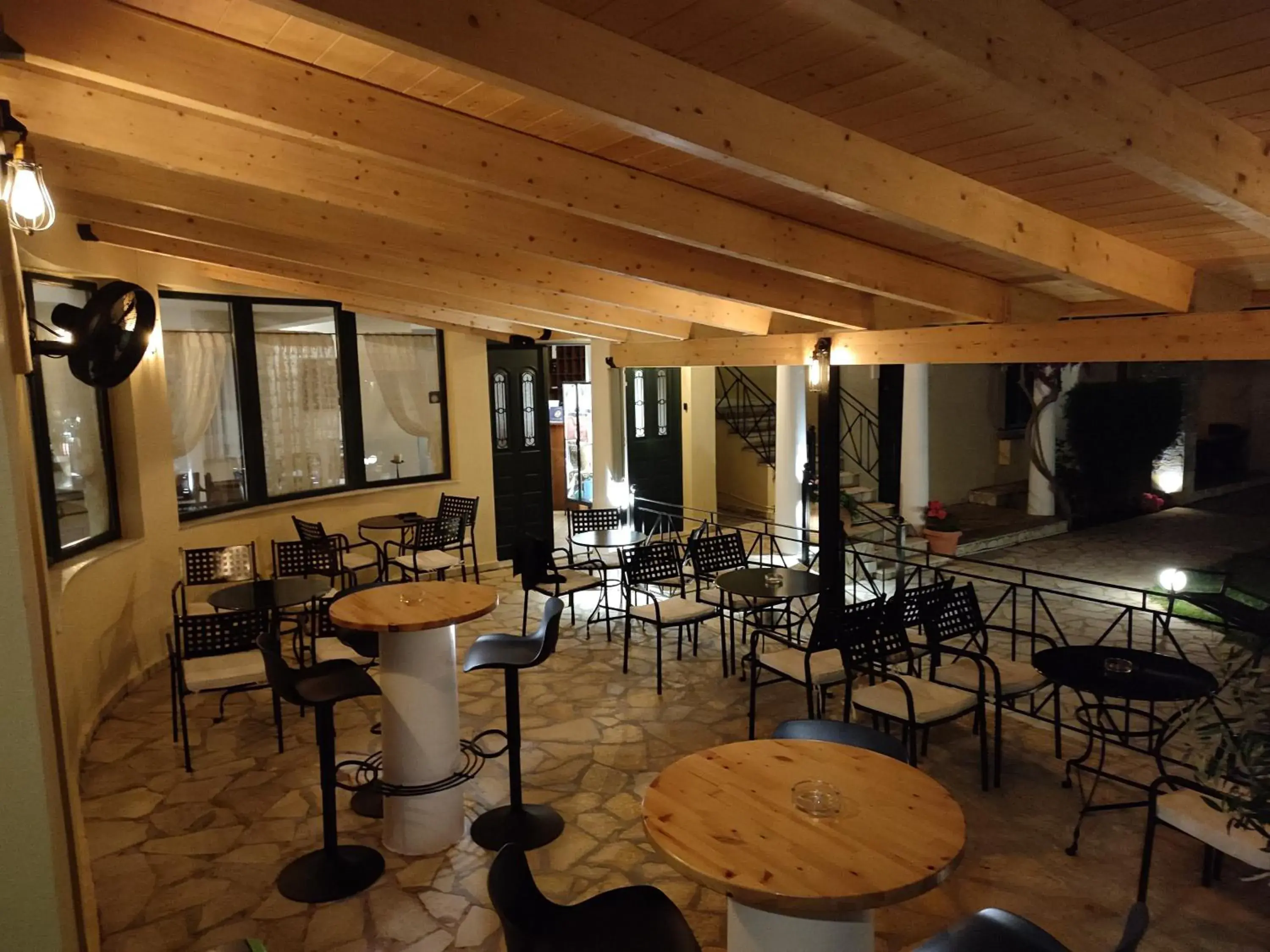 Lounge or bar in Elanthi Village Apartments Lounge or bar in Elanthi Village Apartments