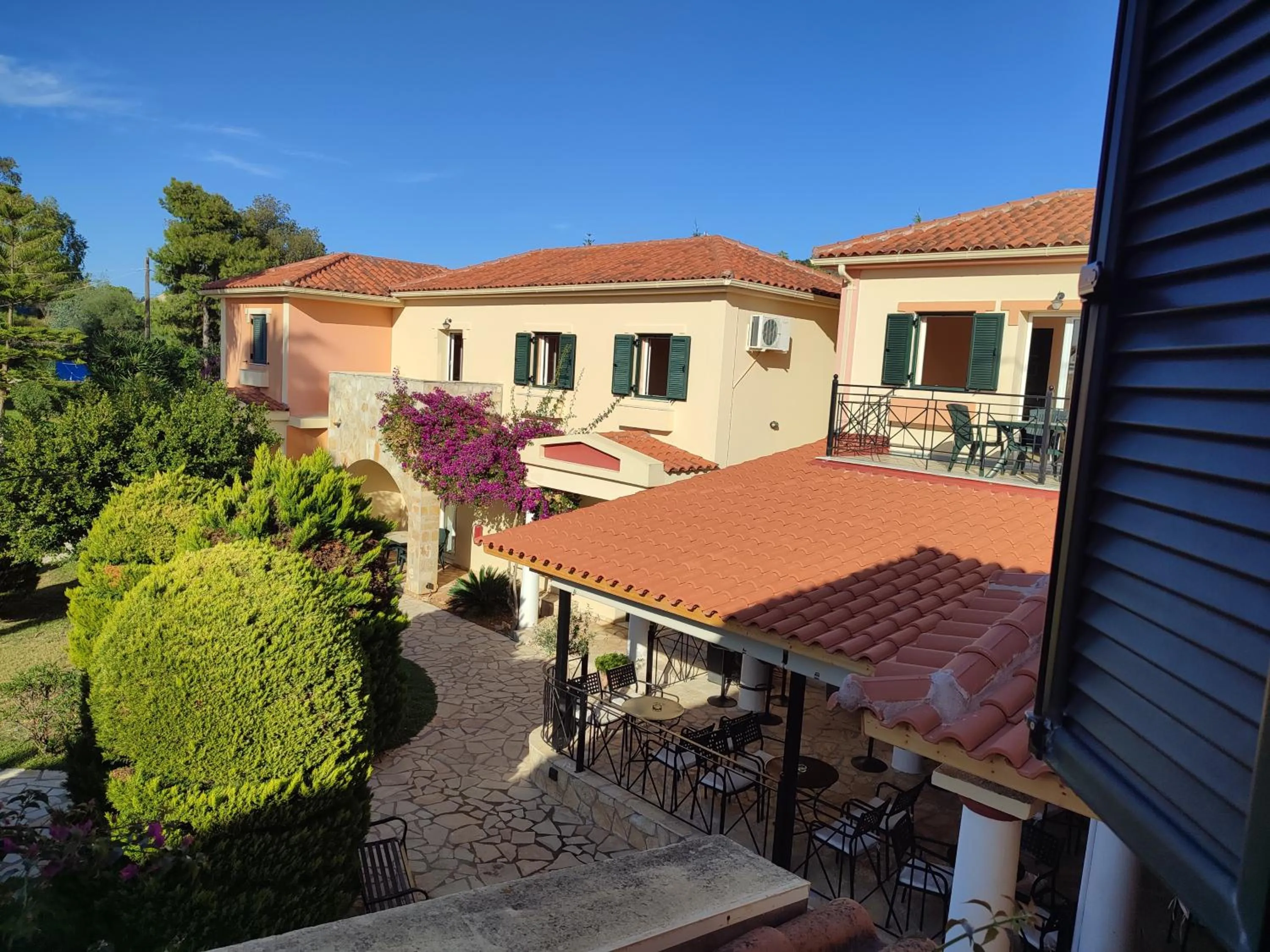 Balcony/Terrace in Elanthi Village Apartments