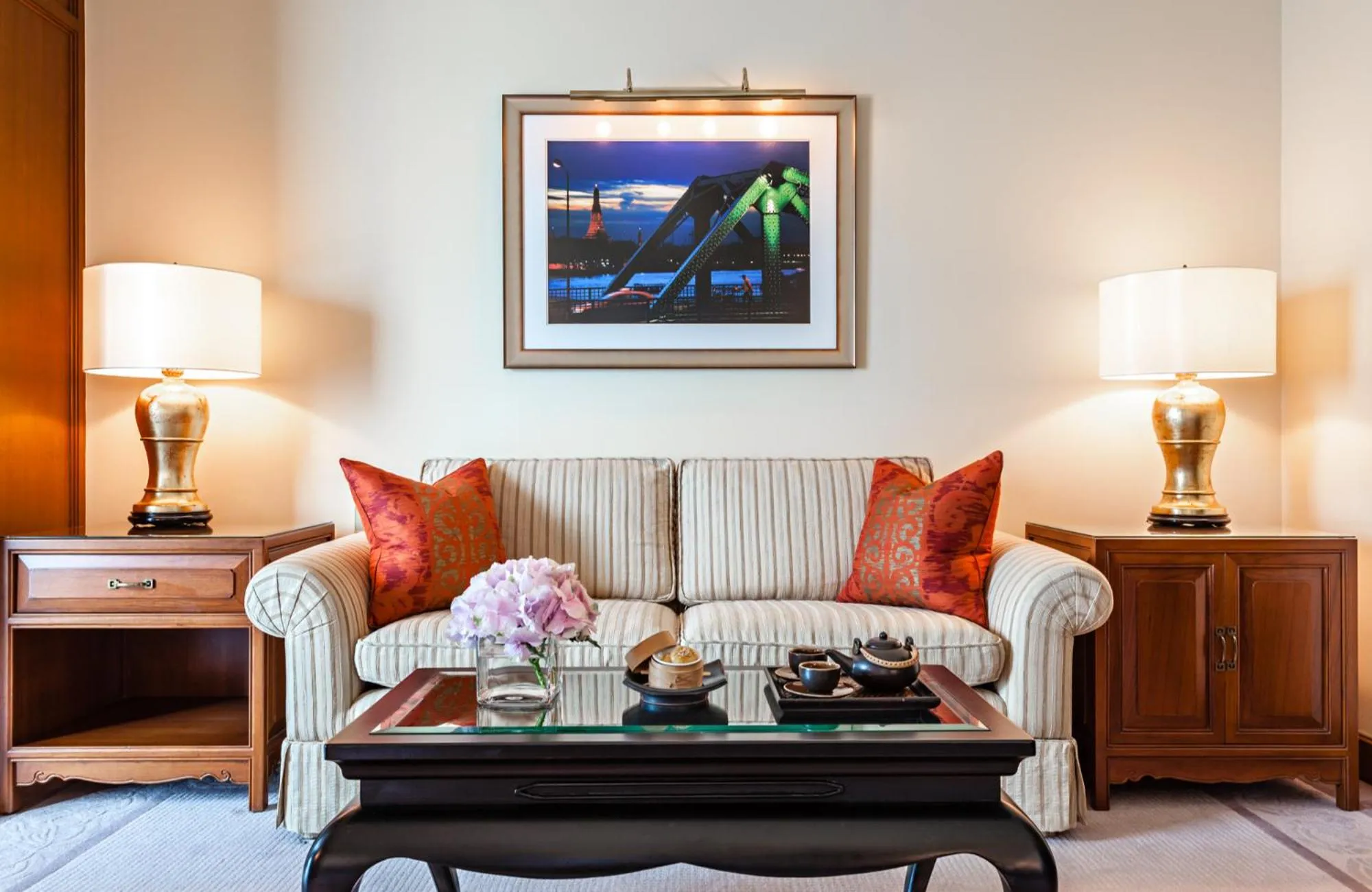 Living room in The Peninsula Bangkok
