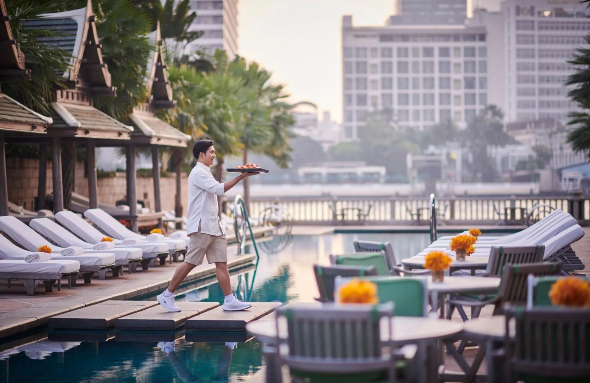 Swimming pool in The Peninsula Bangkok