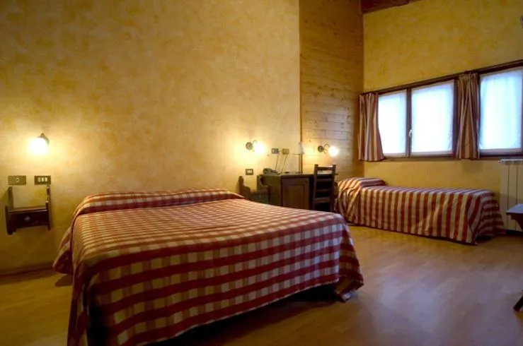 Photo of the whole room, Bed in Hotel La Pigna