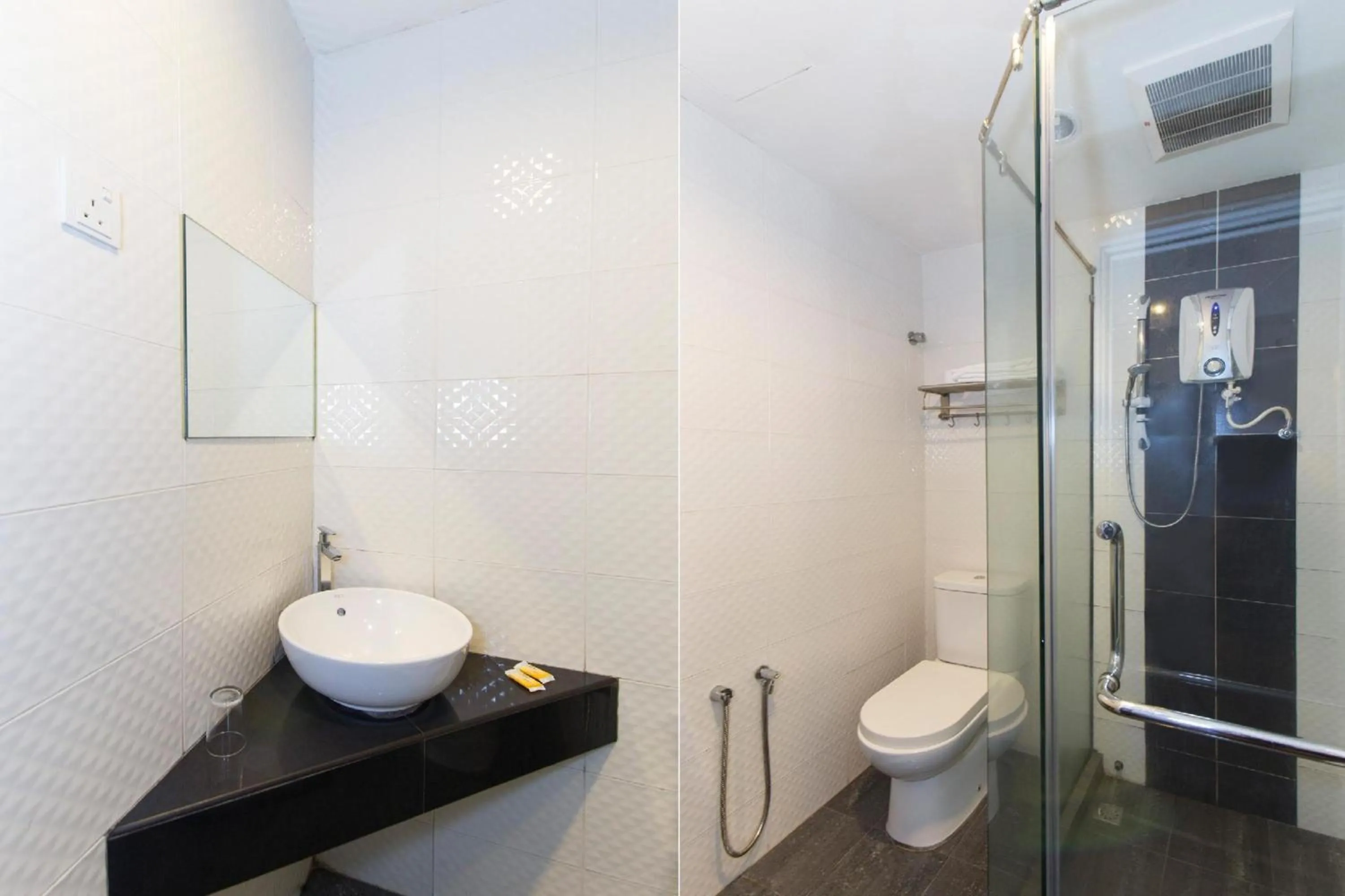 Bathroom in Hotel O Marvelton Hotel