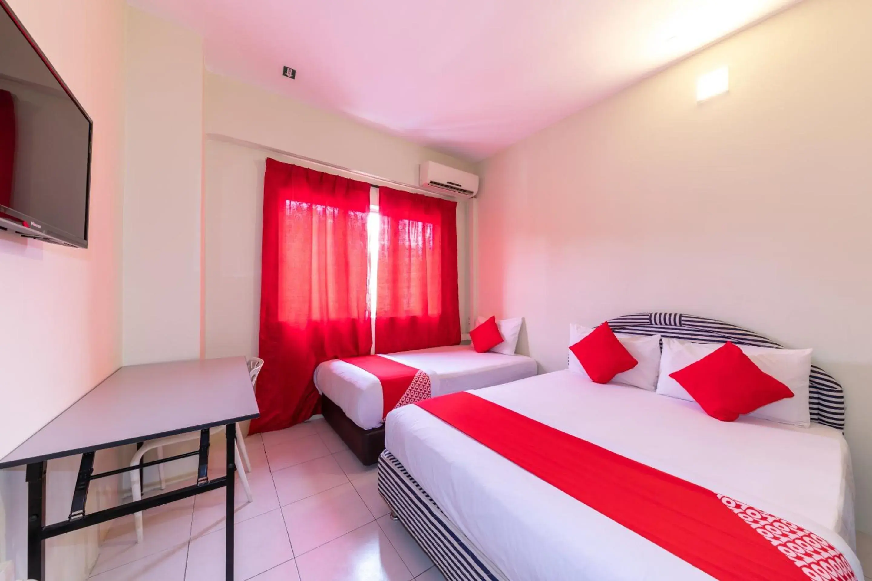 Bedroom, Bed in Hotel O My 7days Inn Bedroom, Bed in Hotel O My 7days Inn