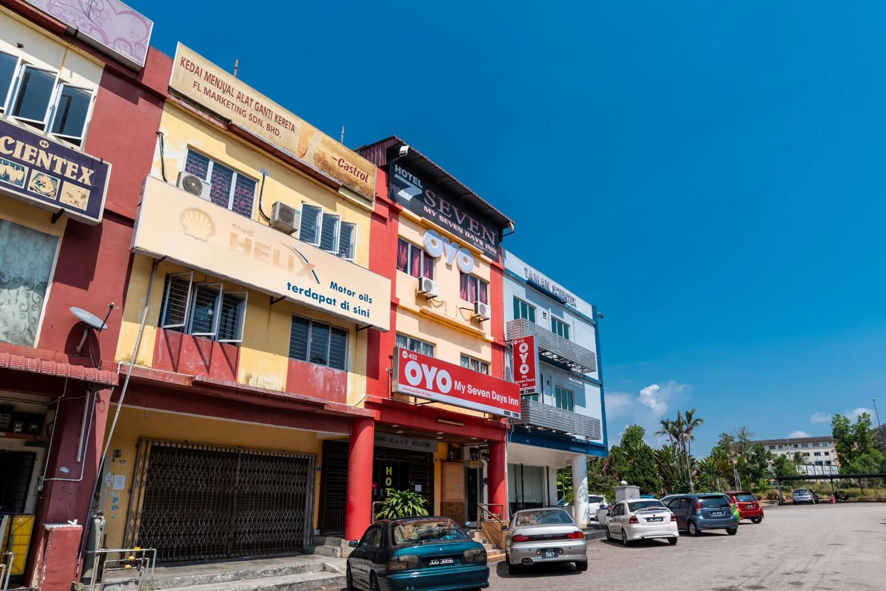 Facade/entrance in Hotel O My 7days Inn