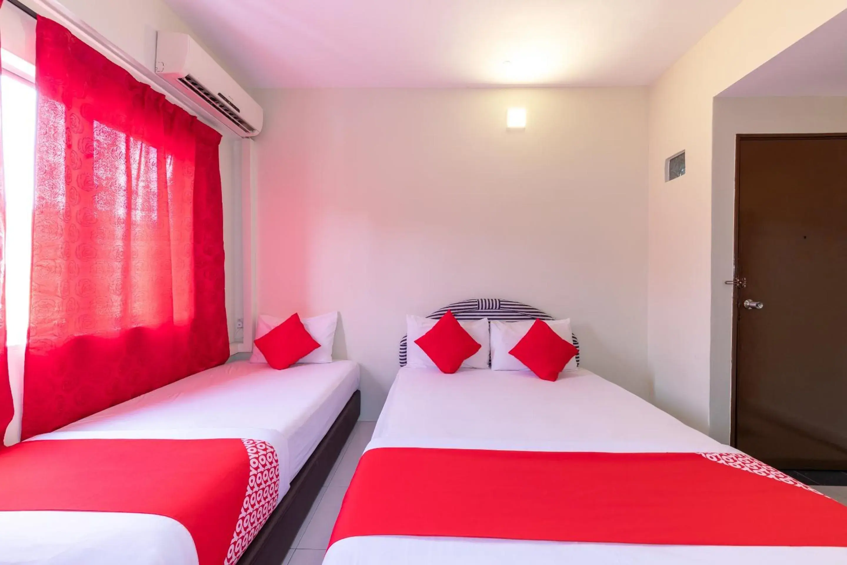 Bedroom, Bed in Hotel O My 7days Inn Bedroom, Bed in Hotel O My 7days Inn