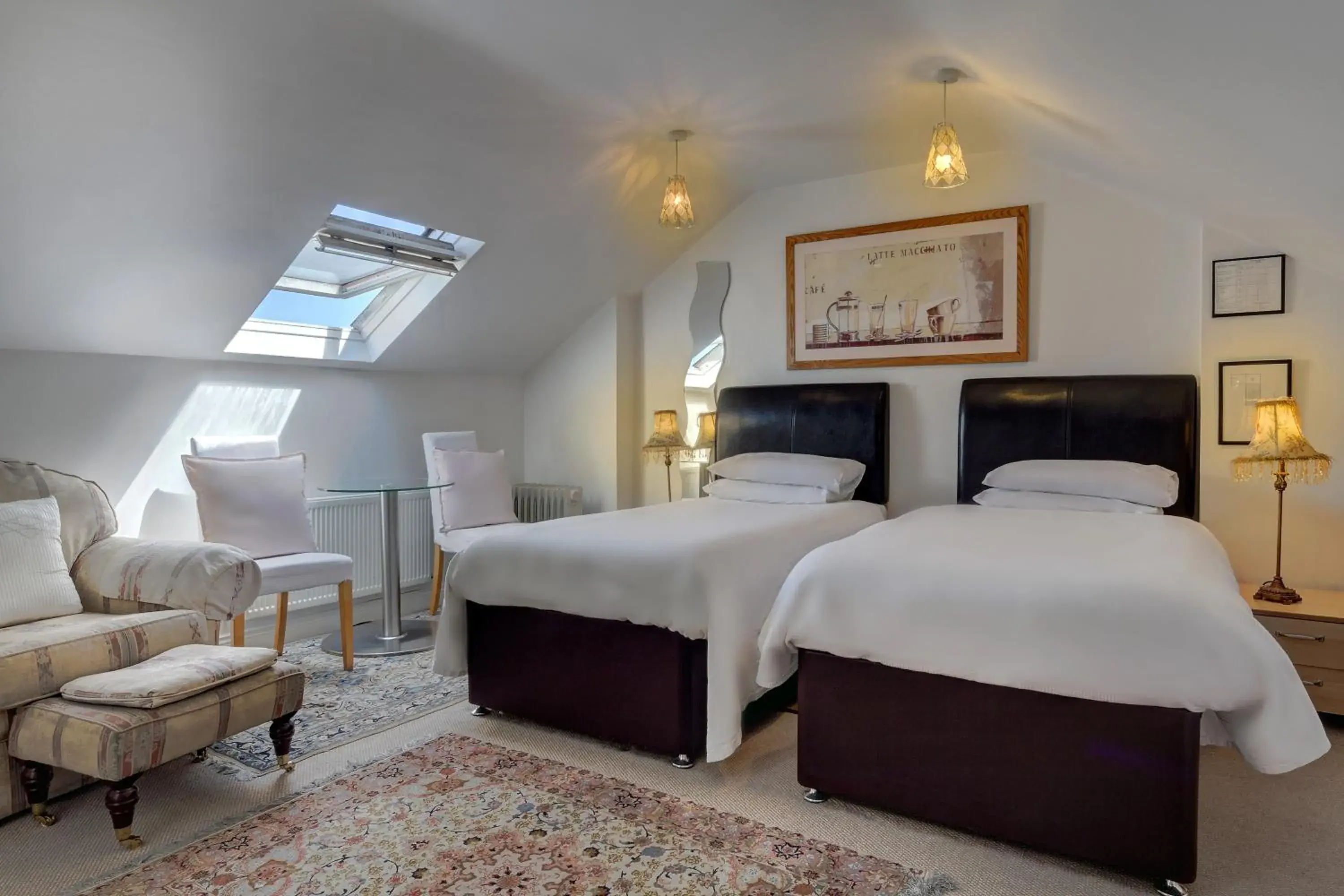 Double or Twin Room in St. Aiden's Guesthouse Double or Twin Room in St. Aiden's Guesthouse